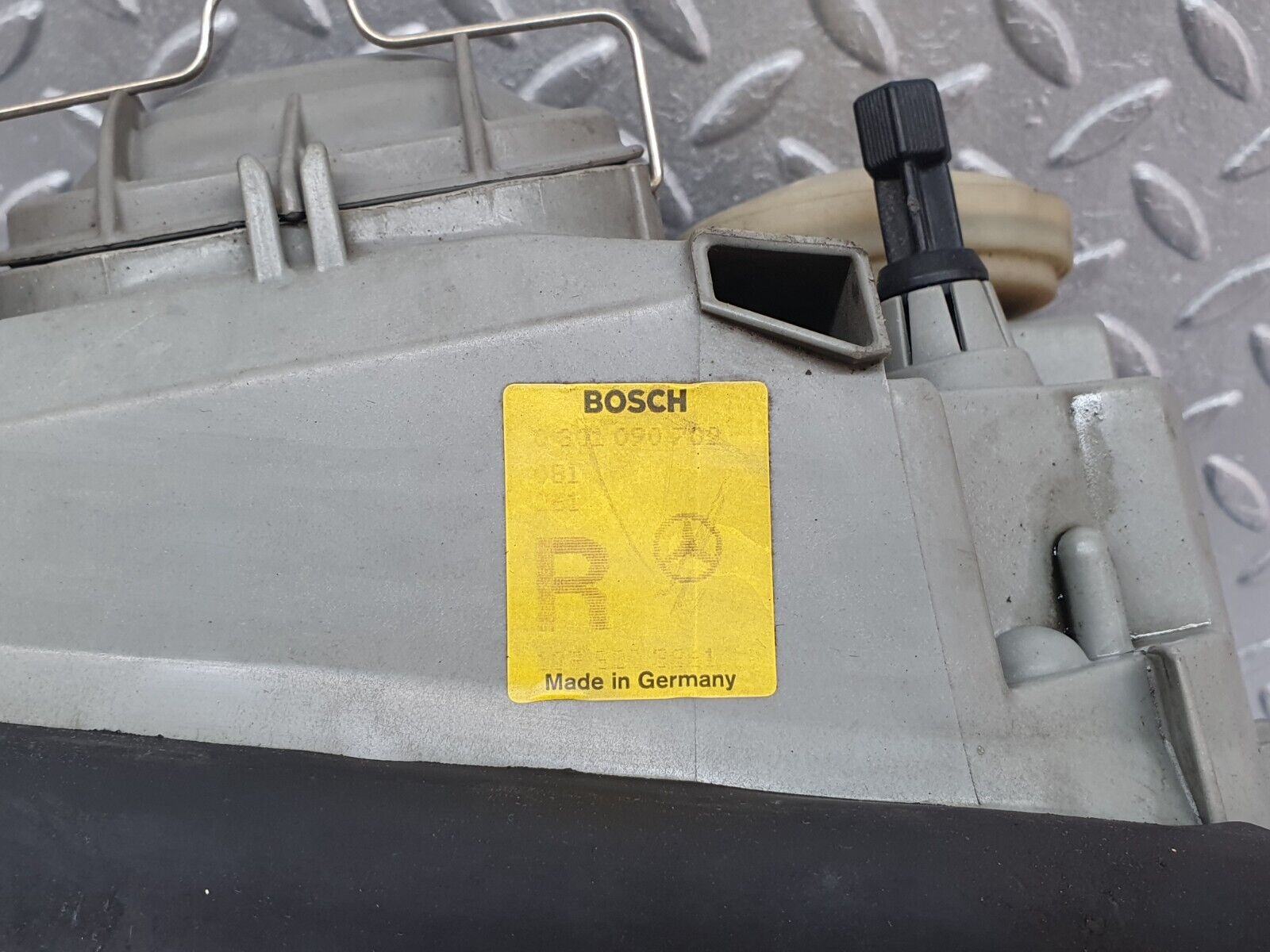 42402 Mercedes-Benz R129 320SL Coupe Headlight Bosch Right 0301090702 1305621236