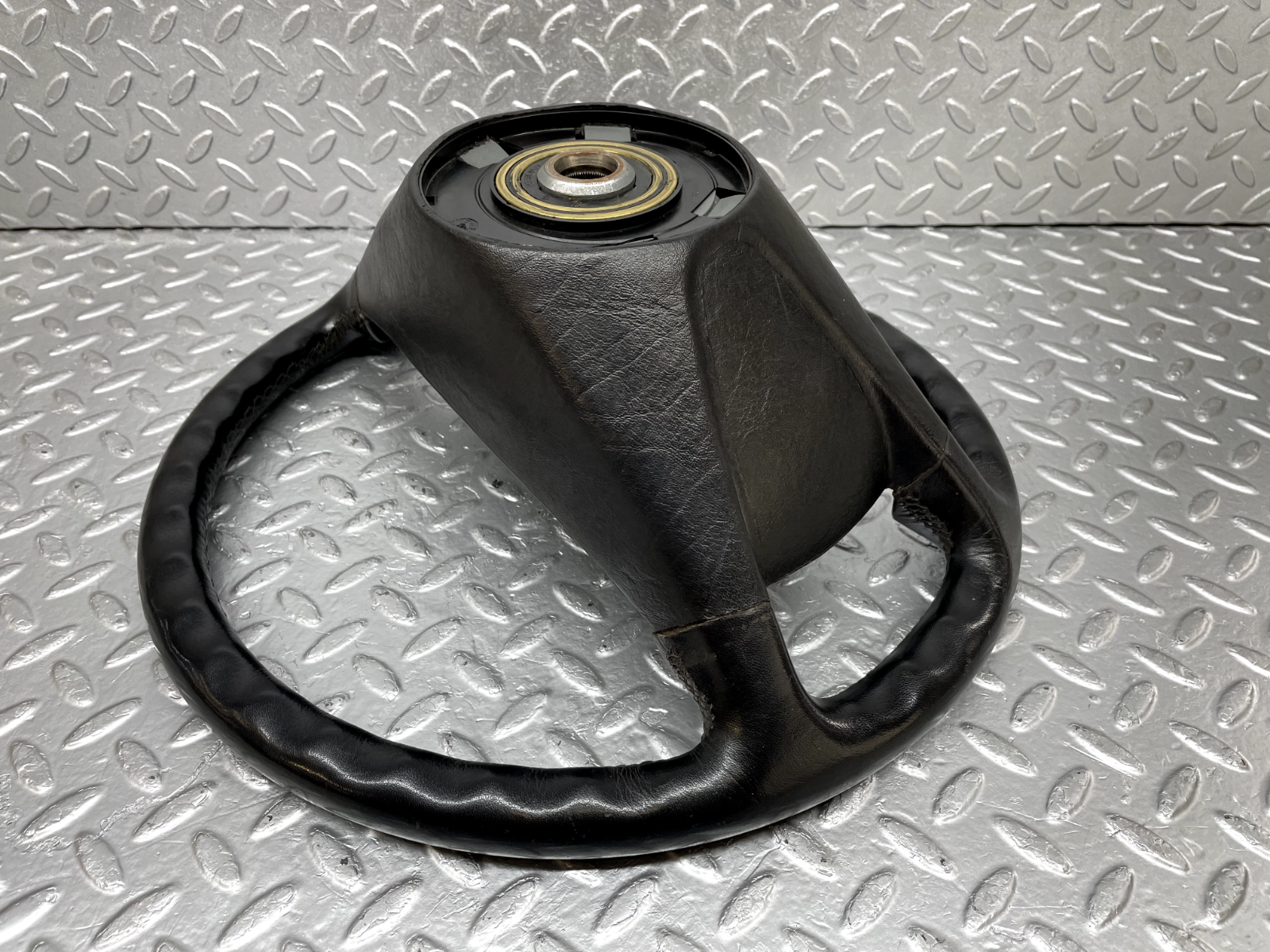 44246 Mercedes-Benz W124 Leather Steering Wheel 1264640017