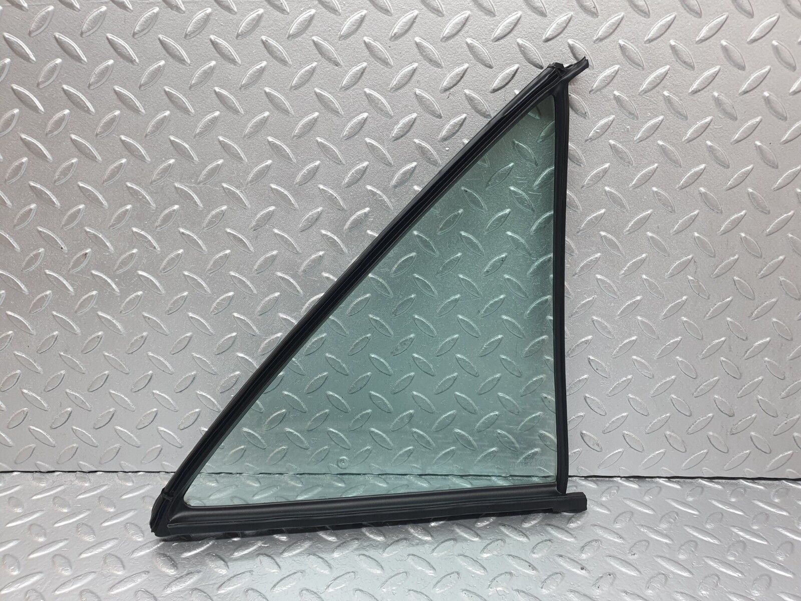 42871 Mercedes-Benz W201 190 2.0L Rear Left Quarter Window Glass 2017350524