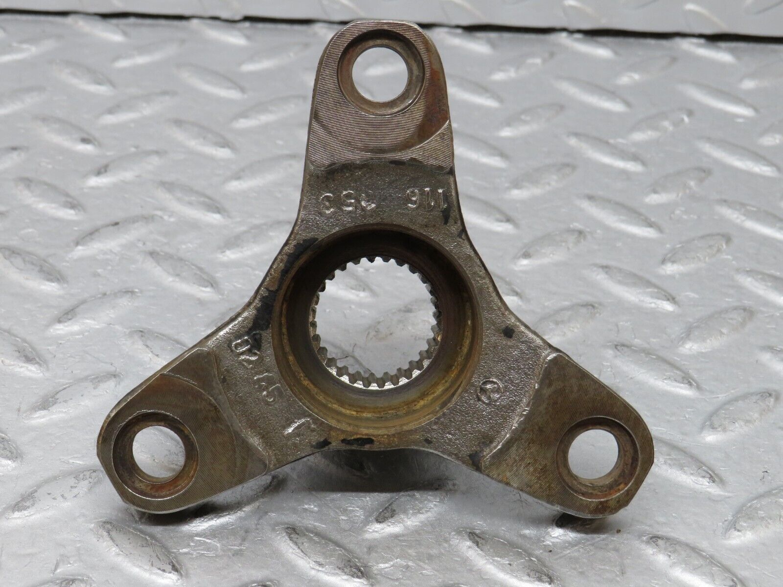 36412 Mercedes-Benz R107 450 Automatic Gearbox Rear Flange 722.002 1163530245