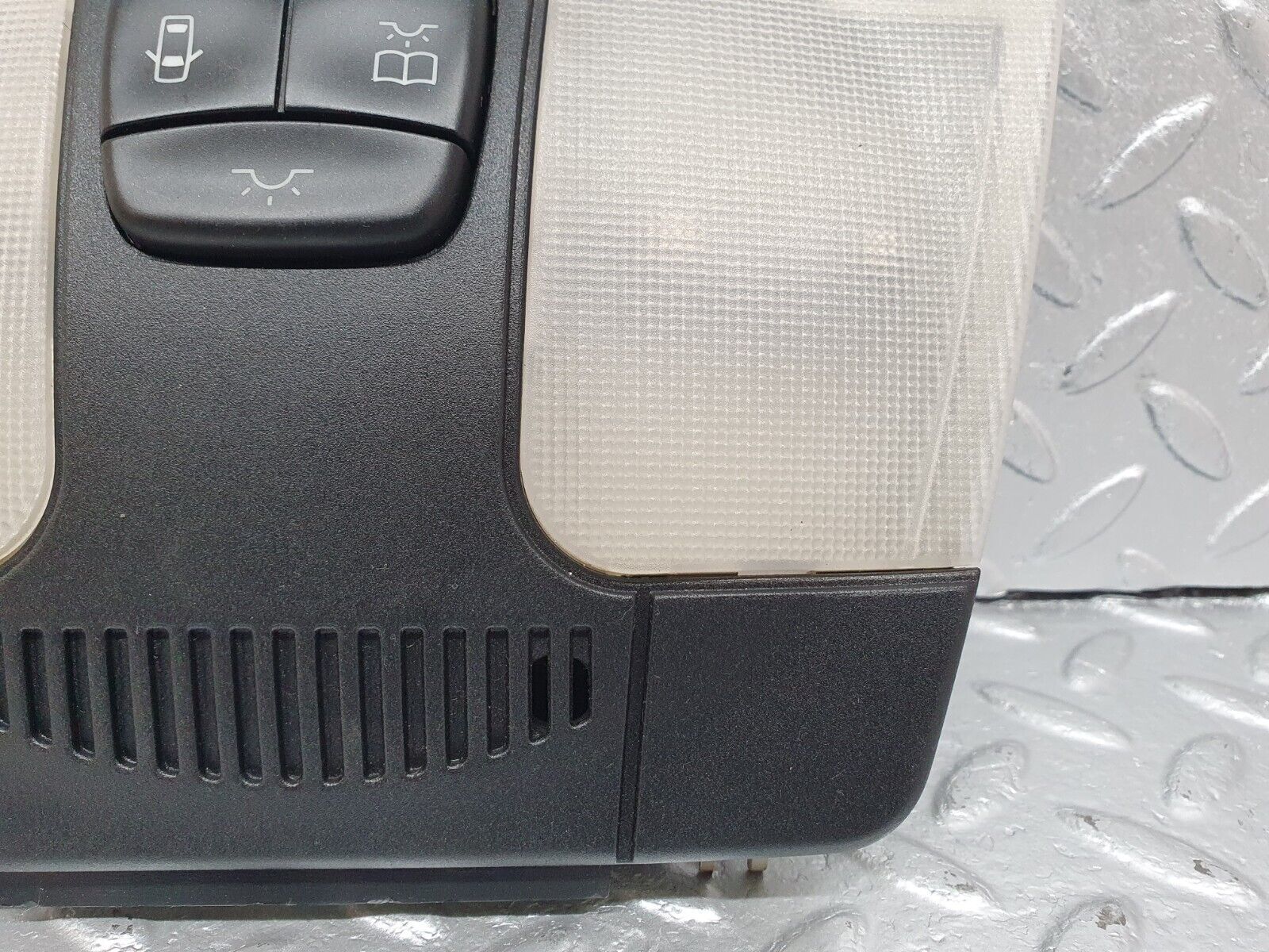 41906 Mercedes-Benz W202 C200 Interior Dome Light Hella 208820 148564 1408300008