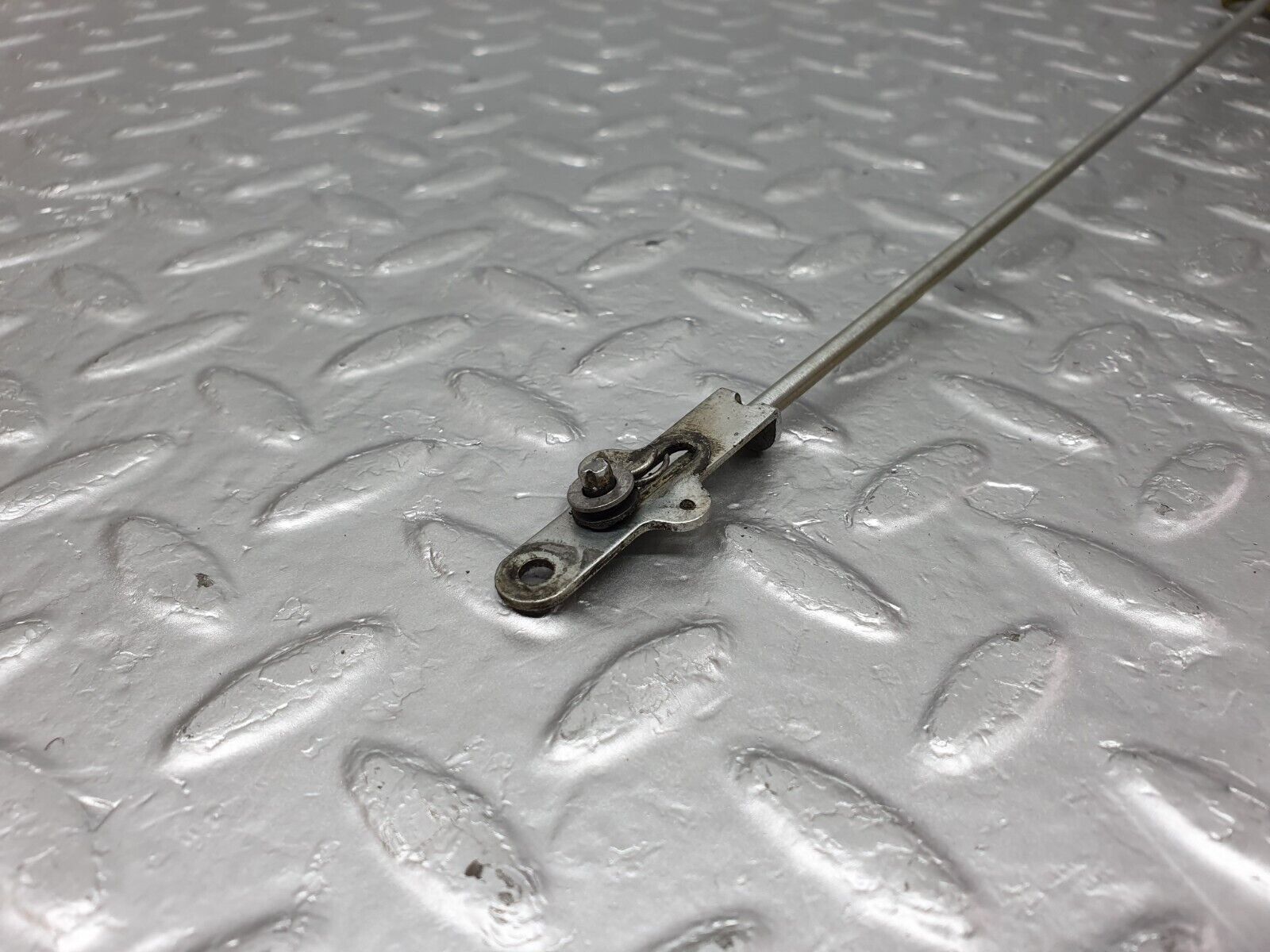 43248 Mercedes-Benz W108 280SE Front Left Door Lock Vacuum Actuator