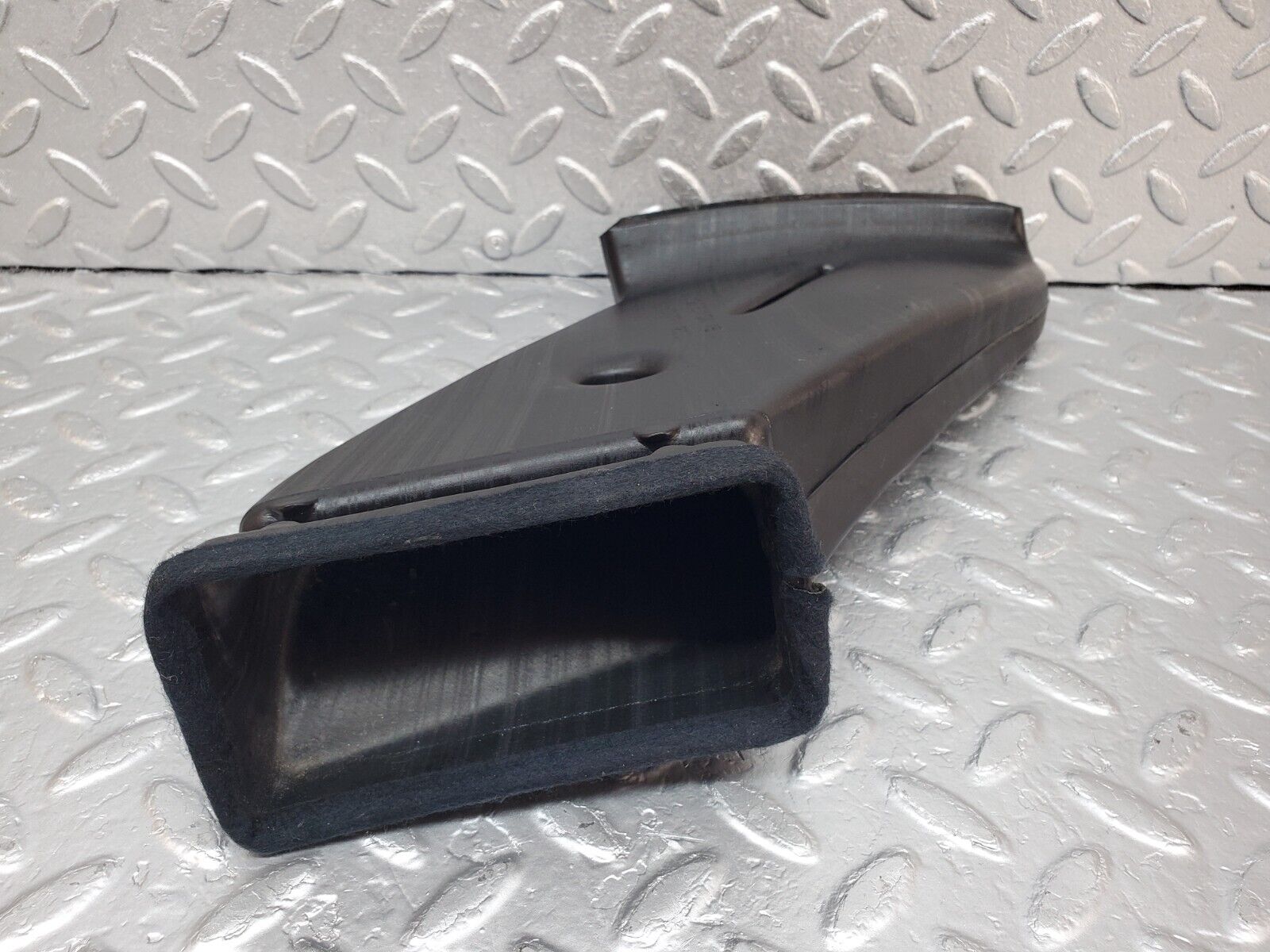 45577 Mercedes-Benz W126 420SE Heater Air Duct Front Right 1268310446