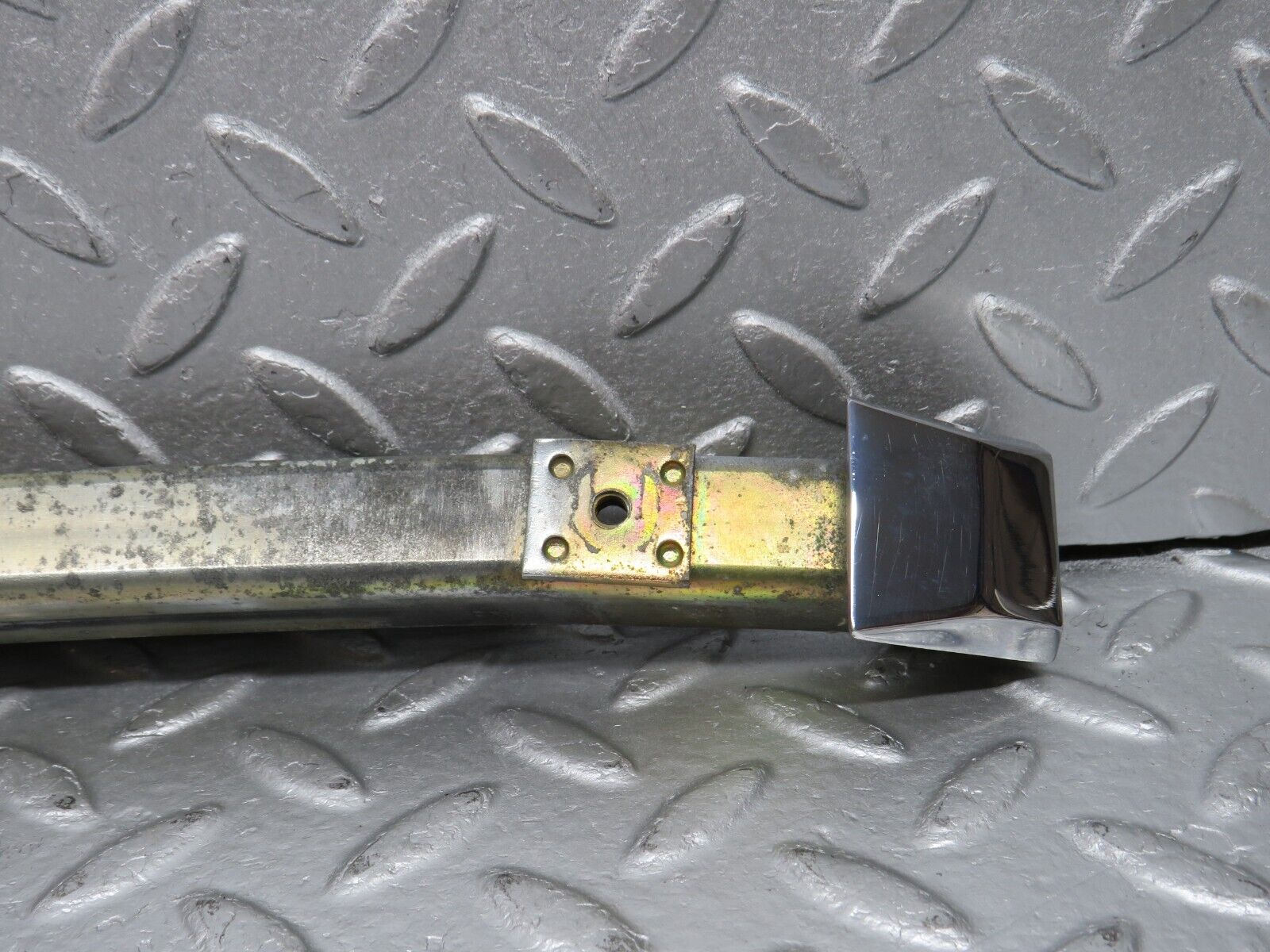 39169 Mercedes-Benz R107 500SL Left Door Window Channel