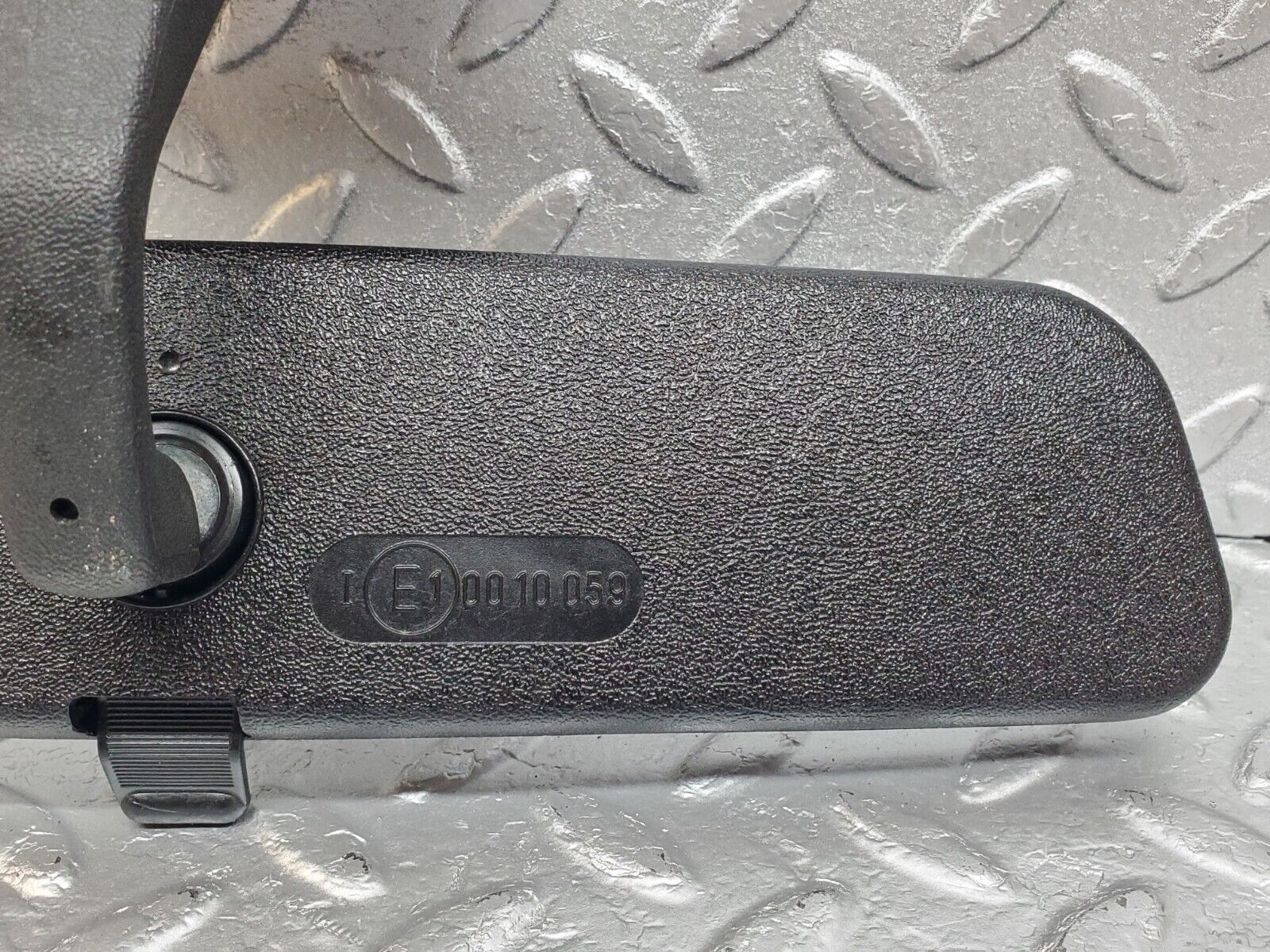 44708 Mercedes-Benz W124 220E Rear View Mirror 140157-4/1/8