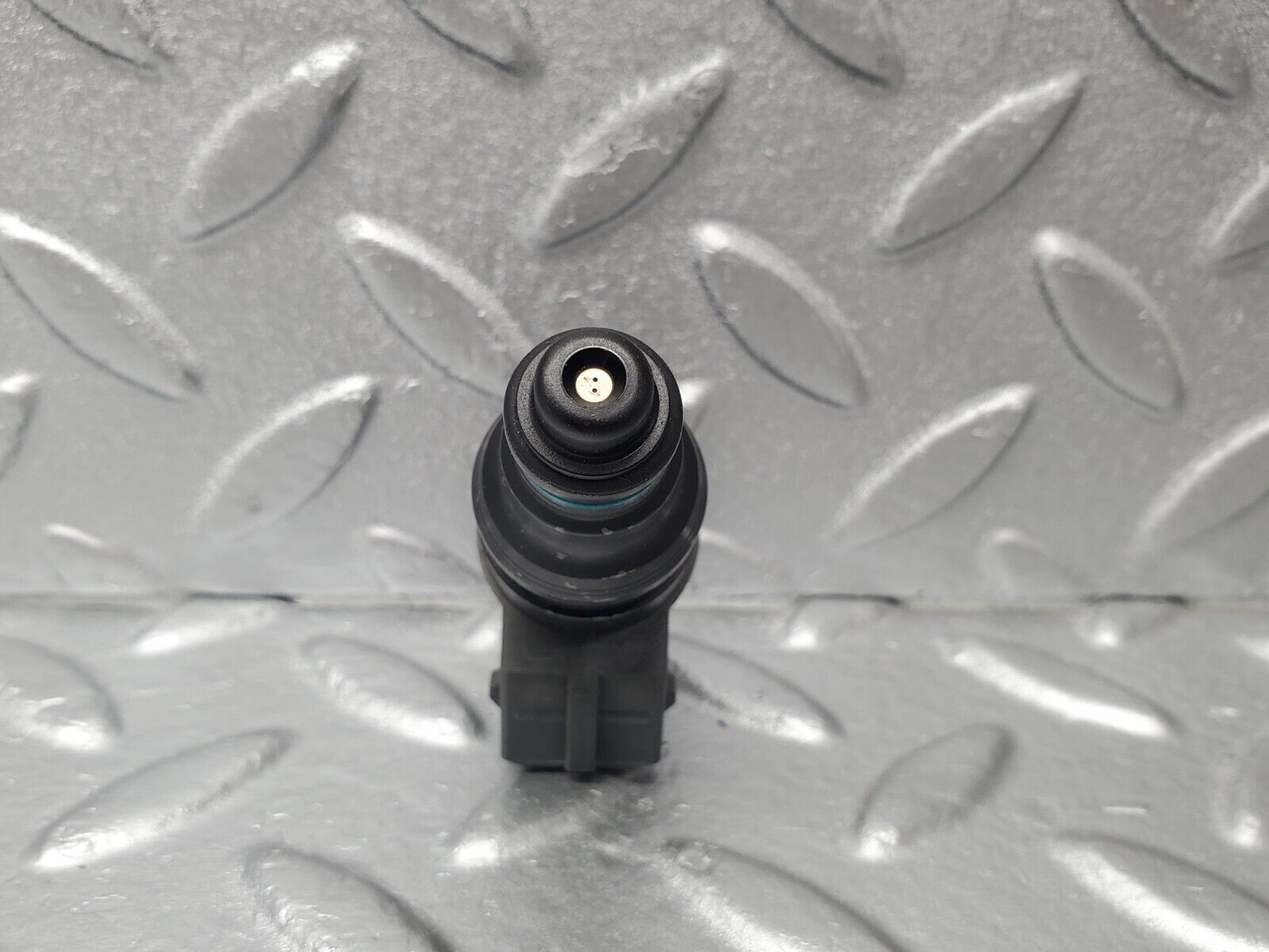 46242 Mercedes-Benz W124 280E Fuel Injector Bosch 0280155209 0000787323