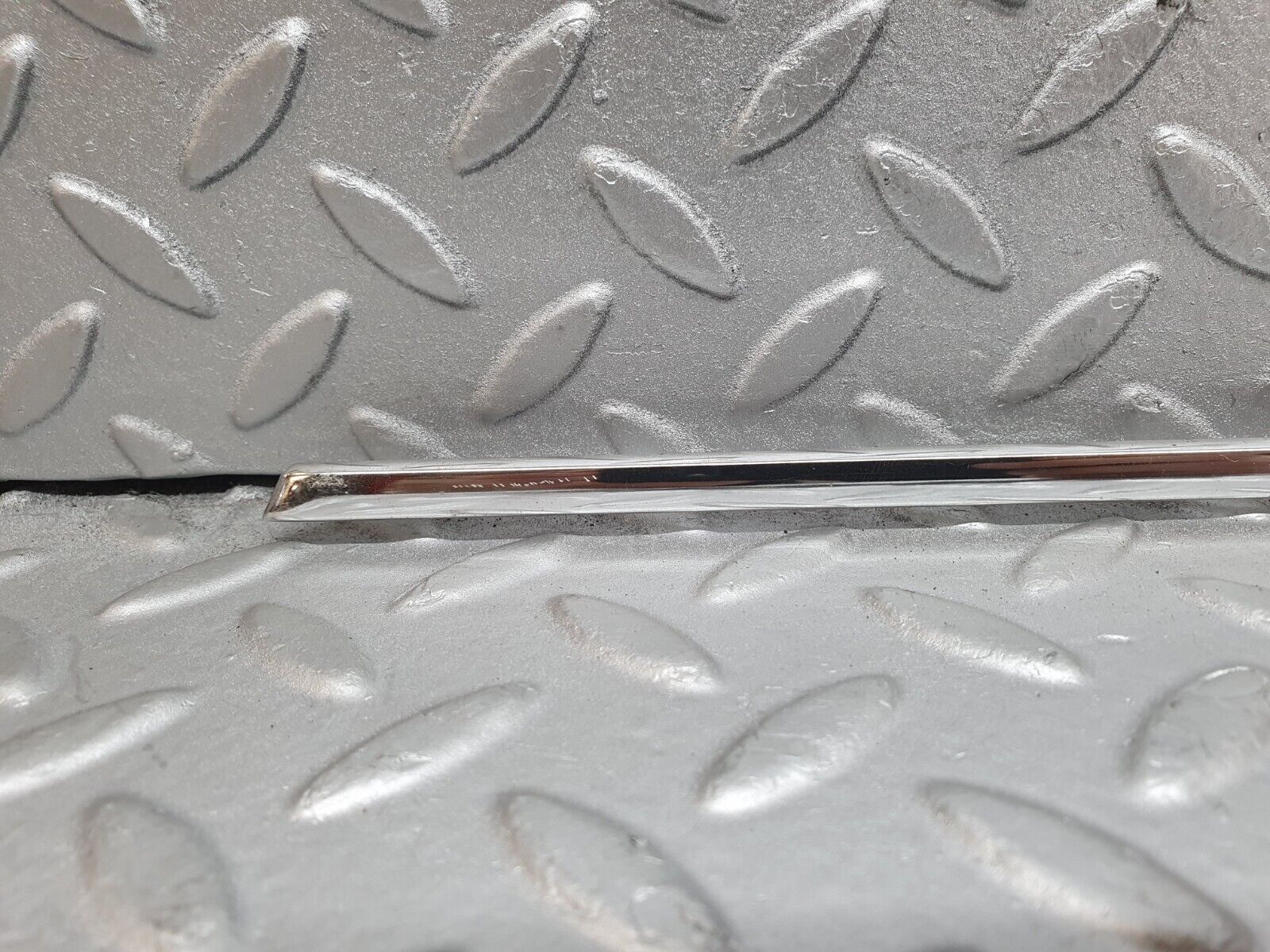 43472 Mercedes-Benz W108 280SE Right Door Card Chrome Trim