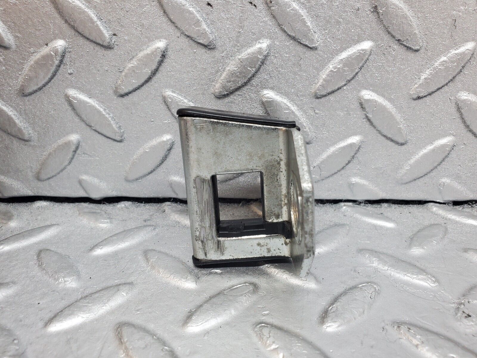 44787 Mercedes-Benz W124 220E Door Lock Latch