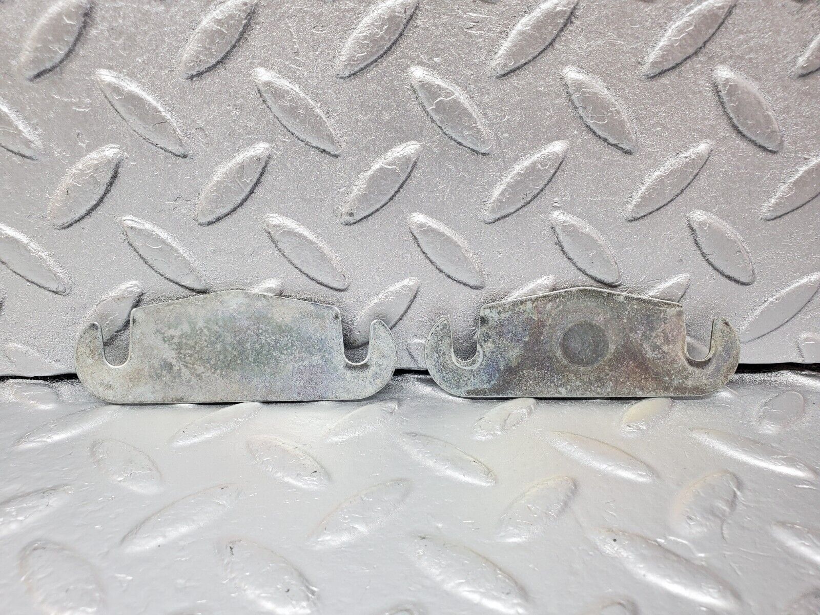 45650 Mercedes-Benz W126 420SE Trunk Lock Latch 1267580050