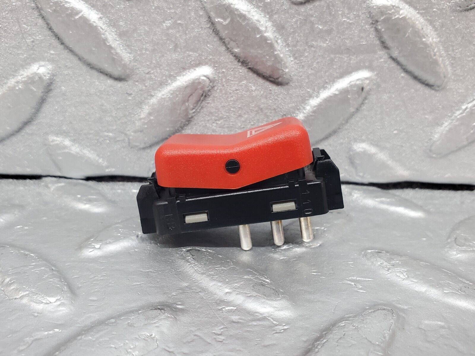 44950 Mercedes-Benz R129 300SL Coupe Hazard Light Switch 1298201010