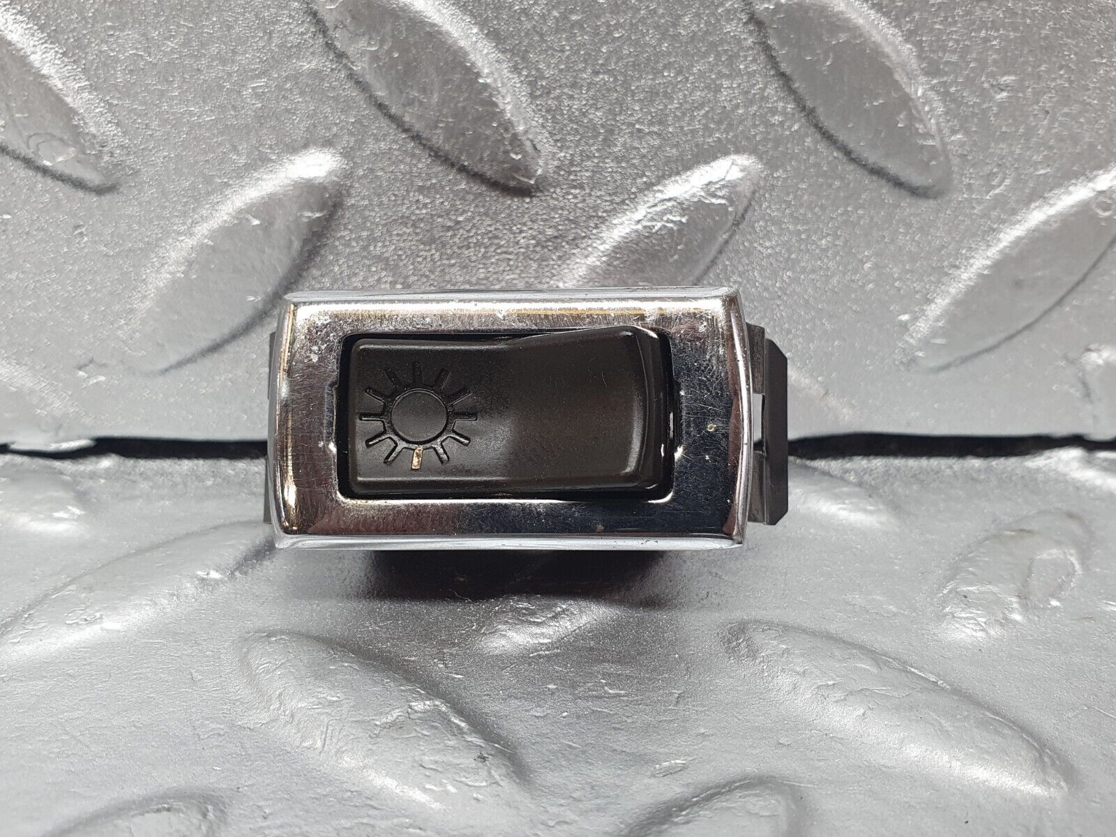 43409 Mercedes-Benz W108 280SE Interior Light Switch 15013900