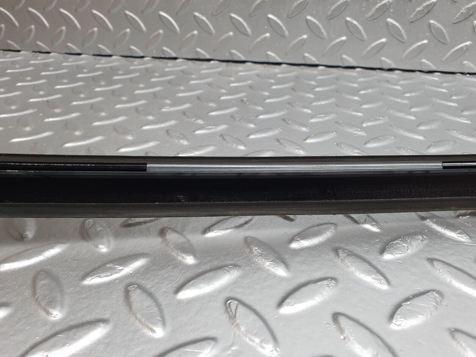 42111 Mercedes-Benz W202 C200 Roof Trim Left Side