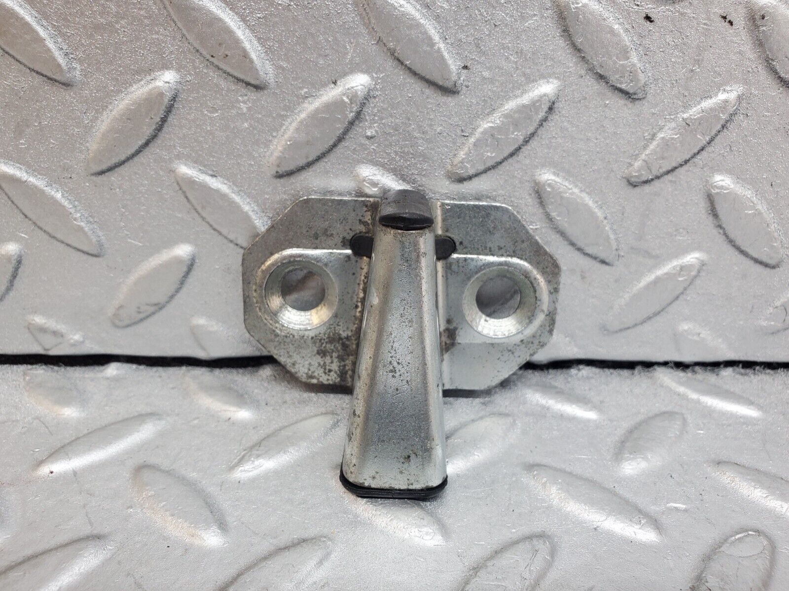 44788 Mercedes-Benz W124 220E Door Lock Latch