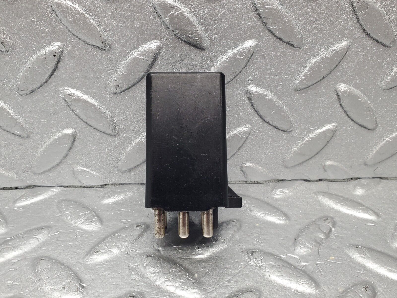 46488 Mercedes-Benz C123 280CE Coupe Intermittent Wiper Relay 0008210863