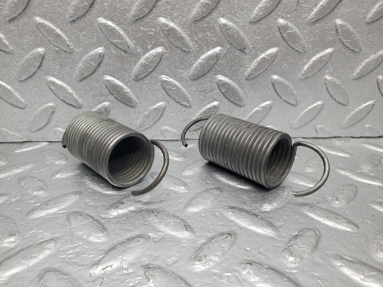 46656 Mercedes-Benz C123 280CE Coupe Front Seat Adjustment Spring Pair