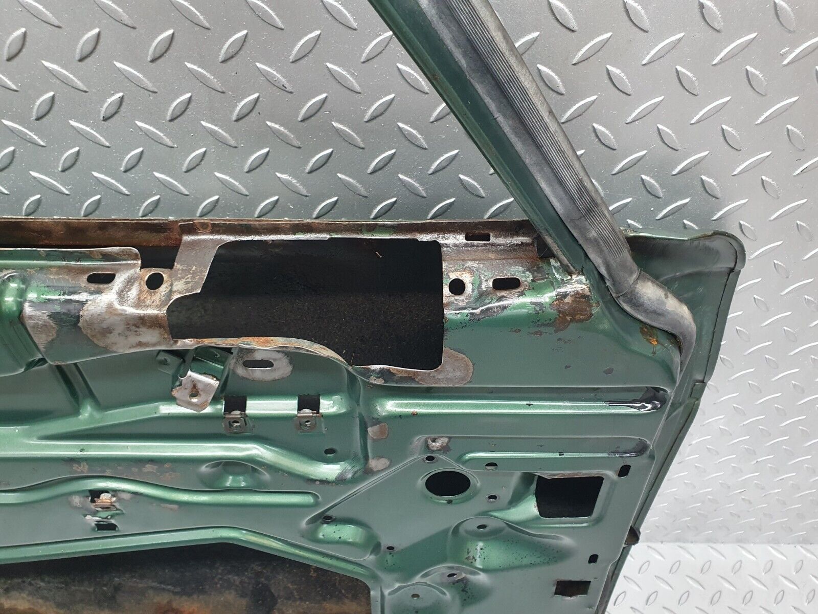 43426 Mercedes-Benz W108 280SE Front Left Door