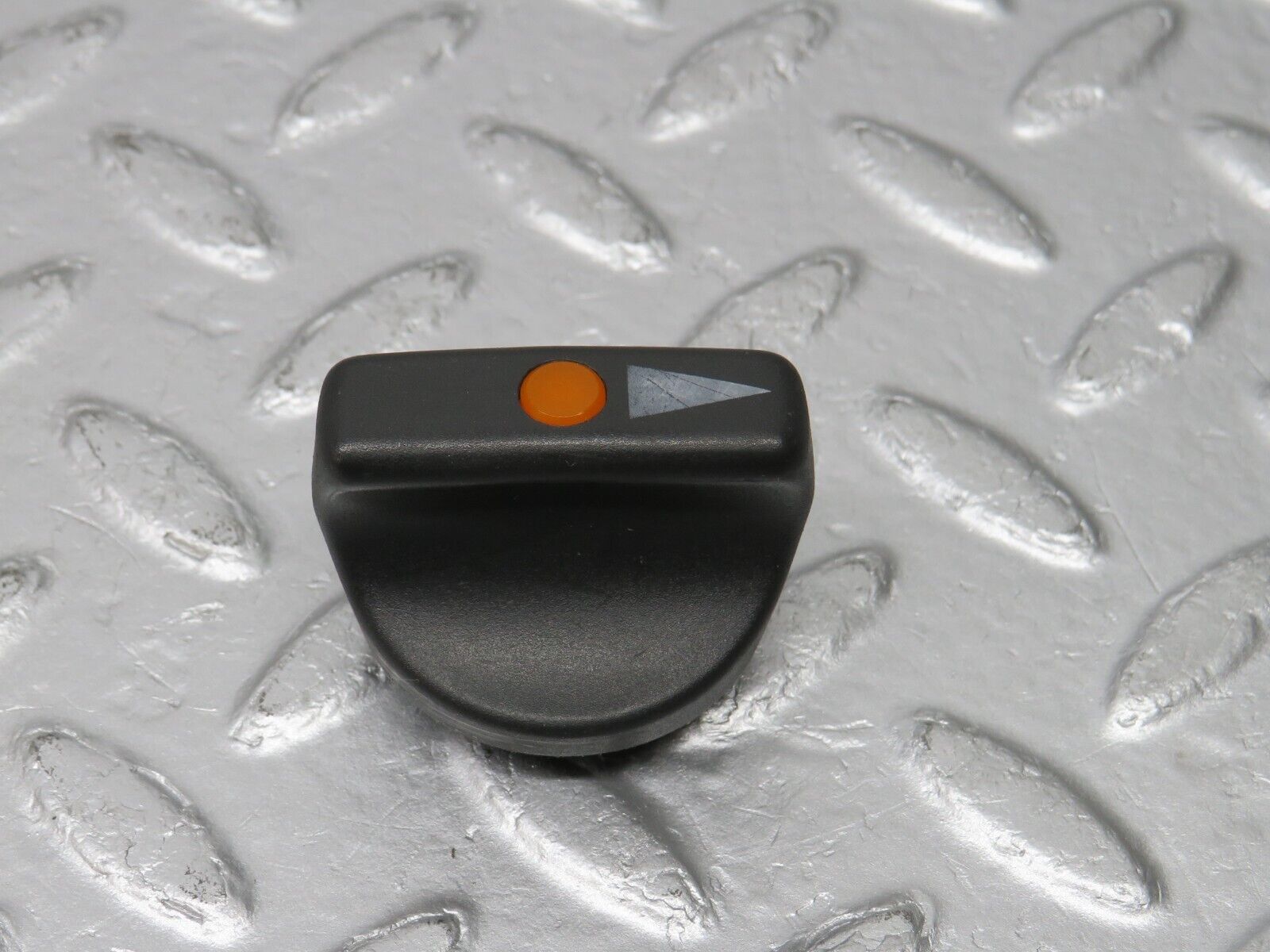 39173 Mercedes-Benz R107 500SL Headlight Switch Knob 1265400083