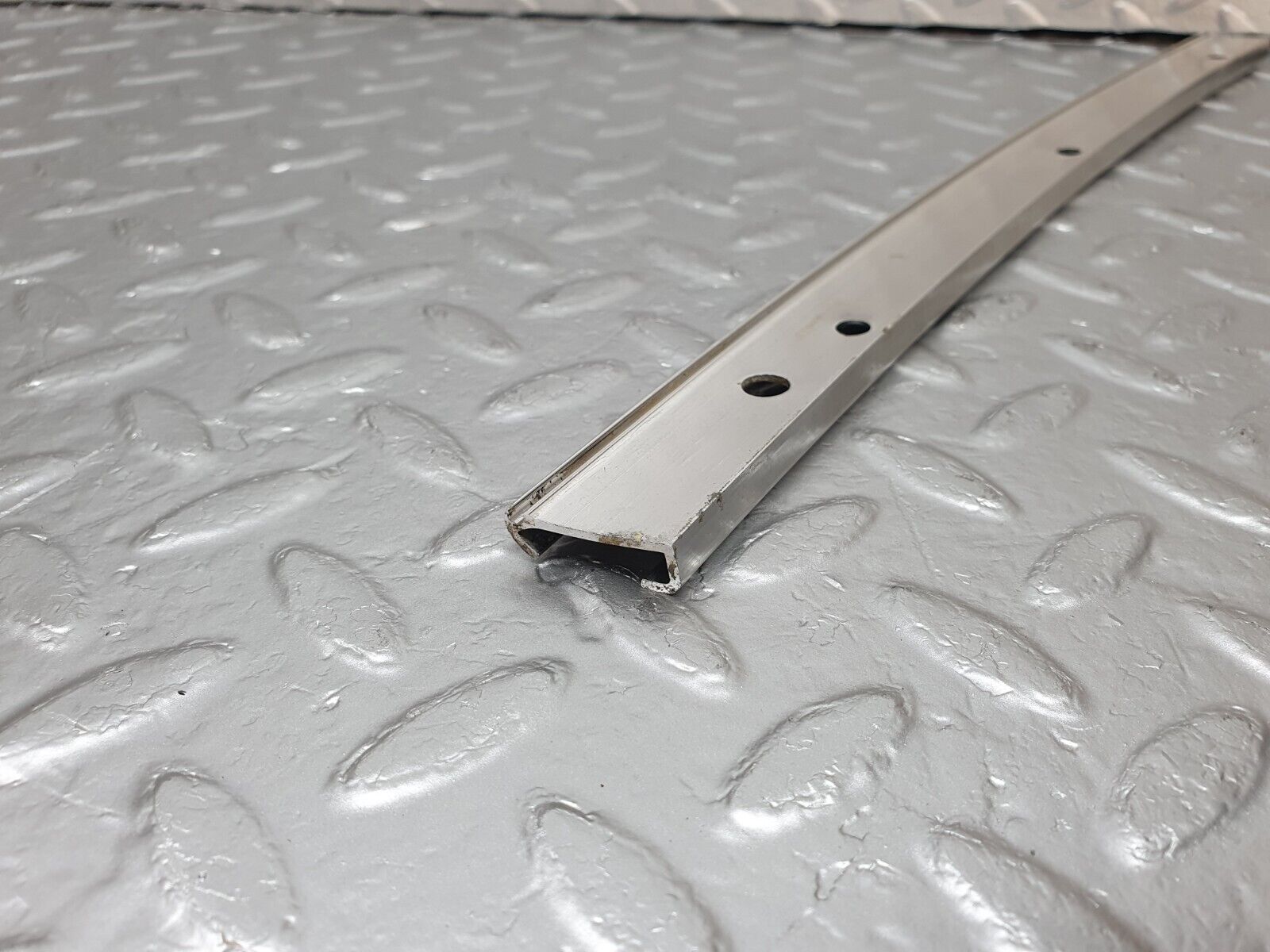 43039 Mercedes-Benz R107 Hardtop B Pillar Chrome Trim Left Side