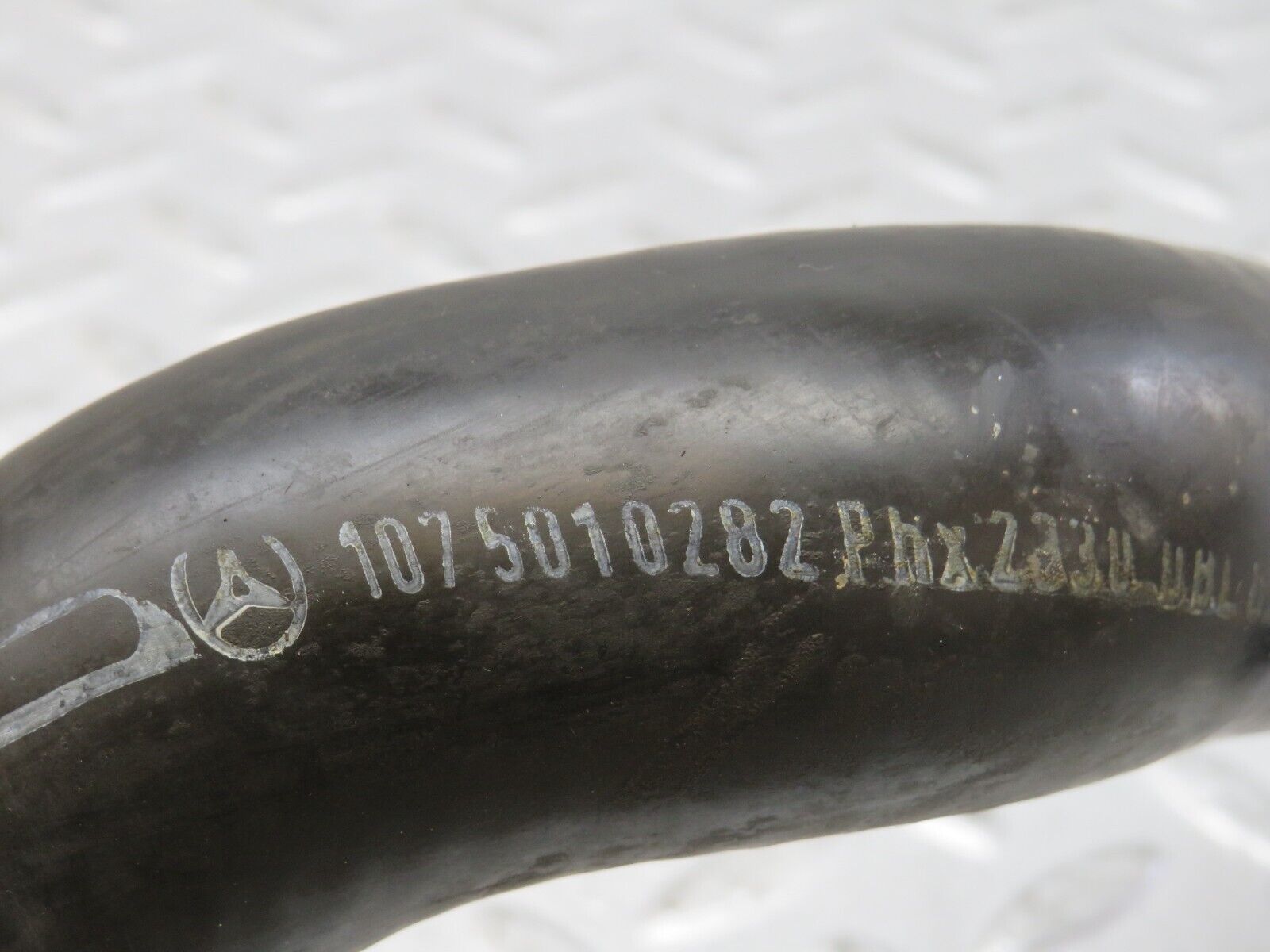 35423 Mercedes-Benz R107 280SL Radiator Coolant Hose 1075010282