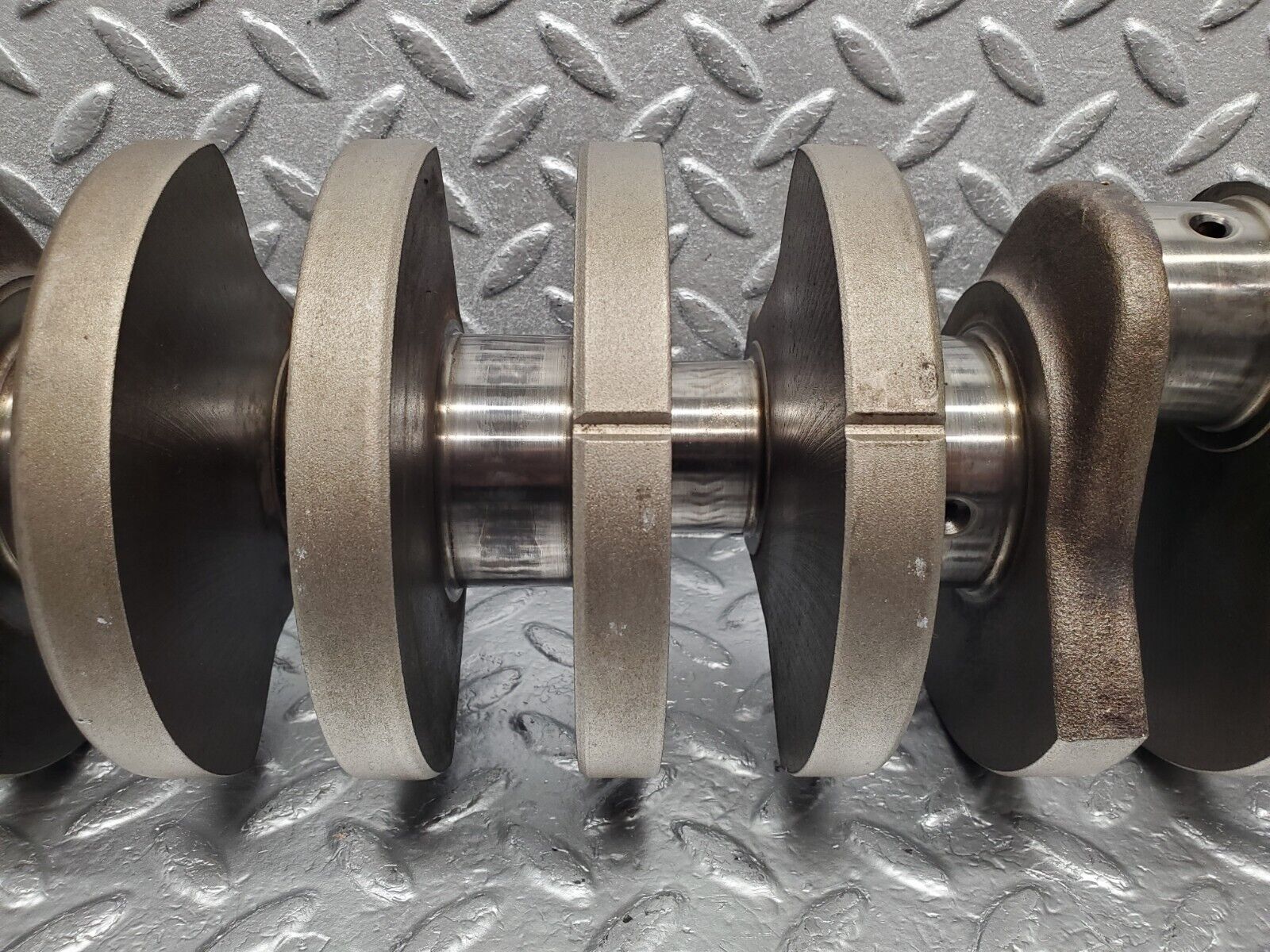 46722 Mercedes-Benz C123 280CE Coupe Crankshaft 1100310701