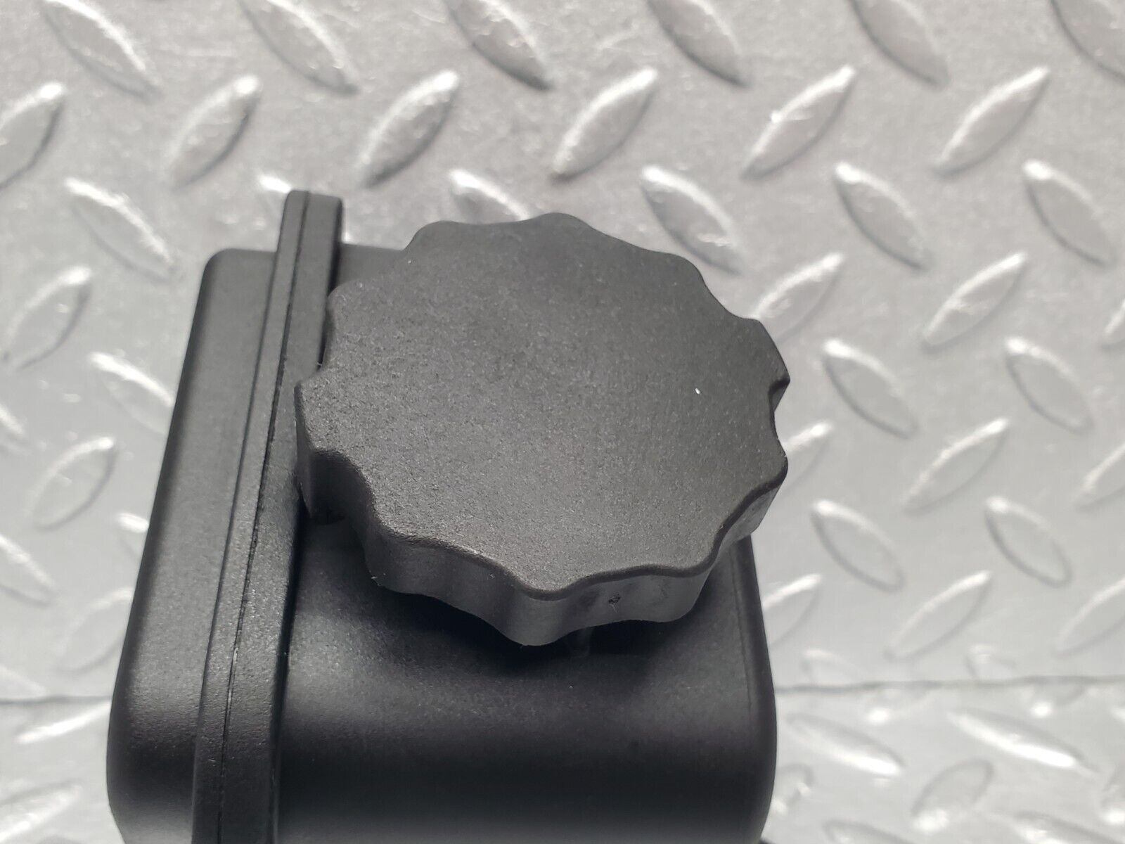 46905 Mercedes-Benz R129 320SL Coupe Power Steering Fluid Reservoir Tank 0004600183