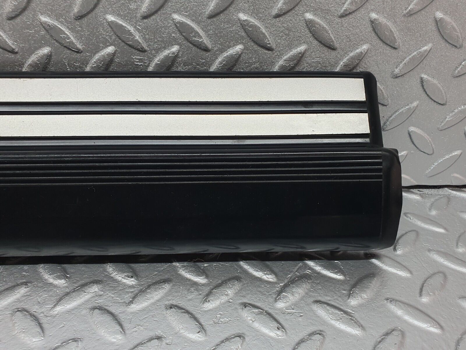 41768 Mercedes-Benz W202 C200 Front Right Door Sill Trim 2026800735