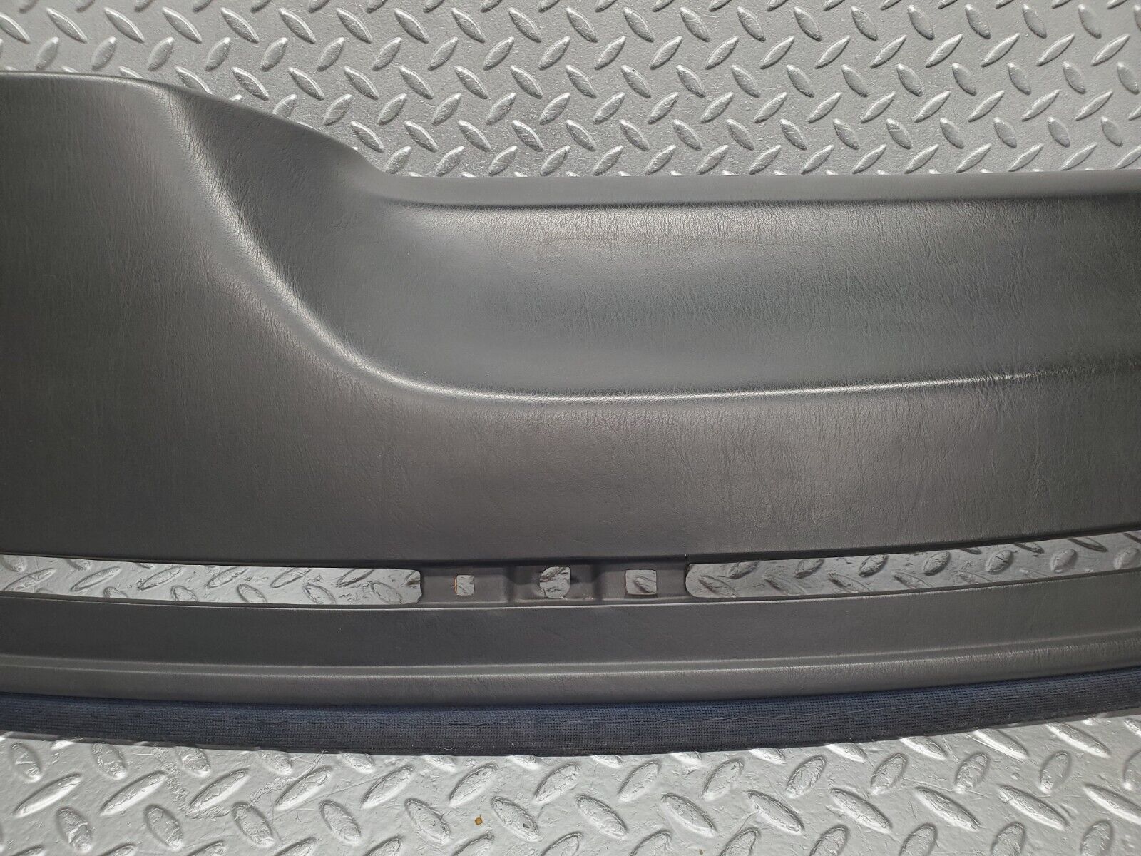 46020 Mercedes-Benz W126 420SE Dashboard Black