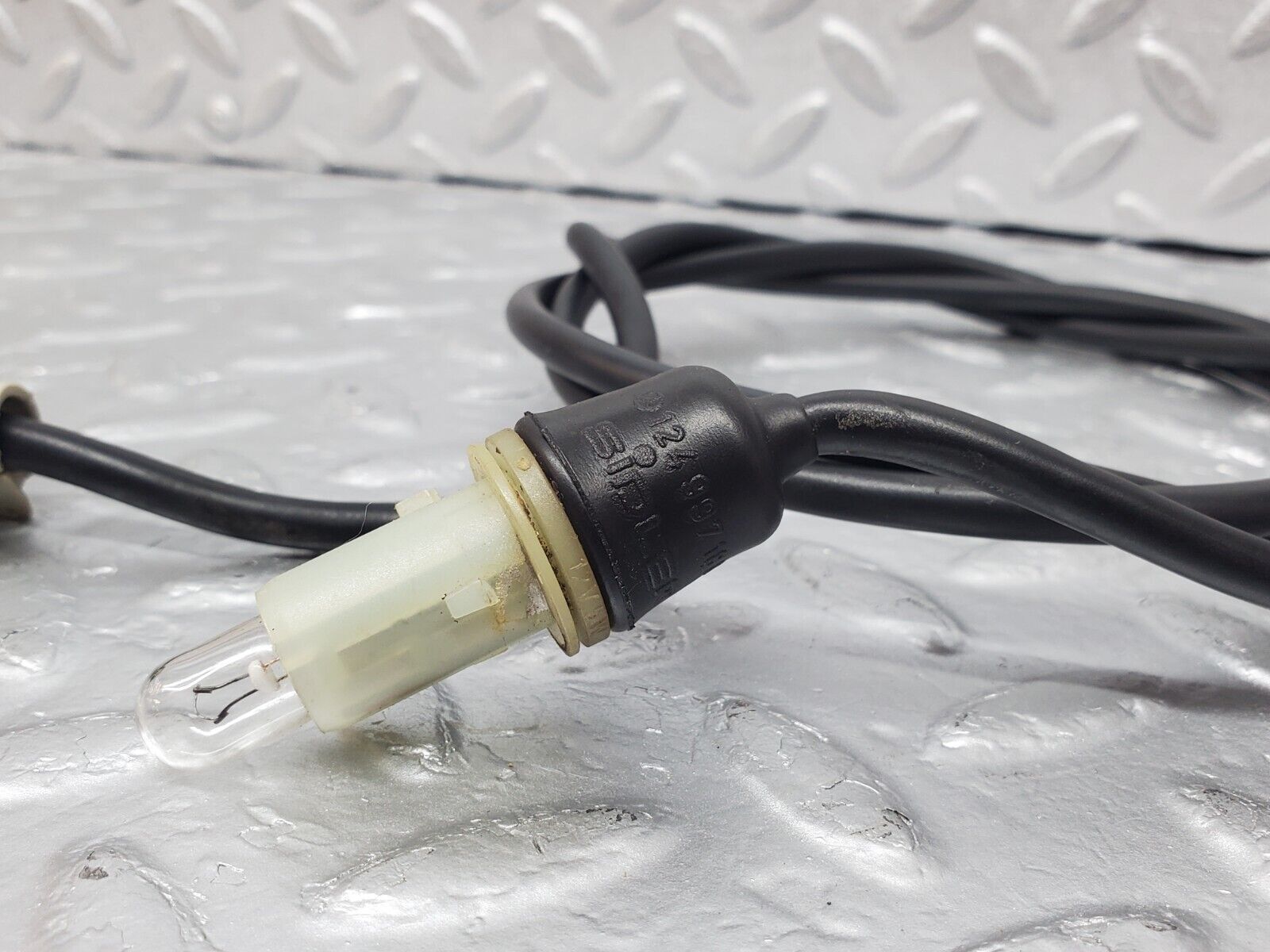 45792 Mercedes-Benz W126 420SE Wing Indicator Cable Wire 1249971881