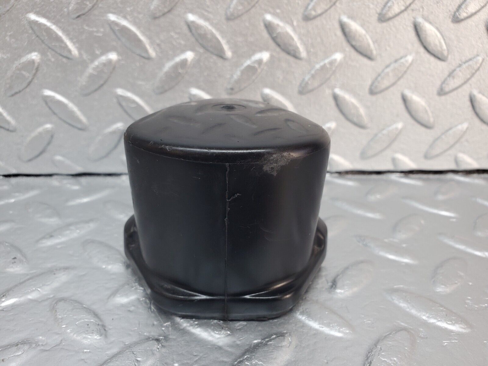 45673 Mercedes-Benz W126 420SE Ignition Coil Cover Cap 0001582285