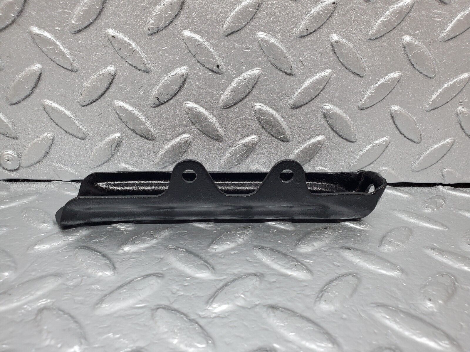 45270 Mercedes-Benz R129 300SL Coupe Air Intake Manifold Bracket