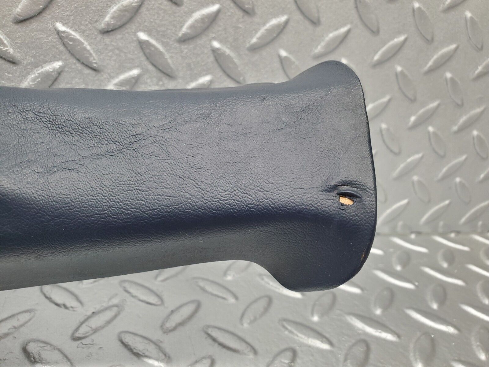 46008 Mercedes-Benz V123 240D LWB B Pillar Cover Blue Left