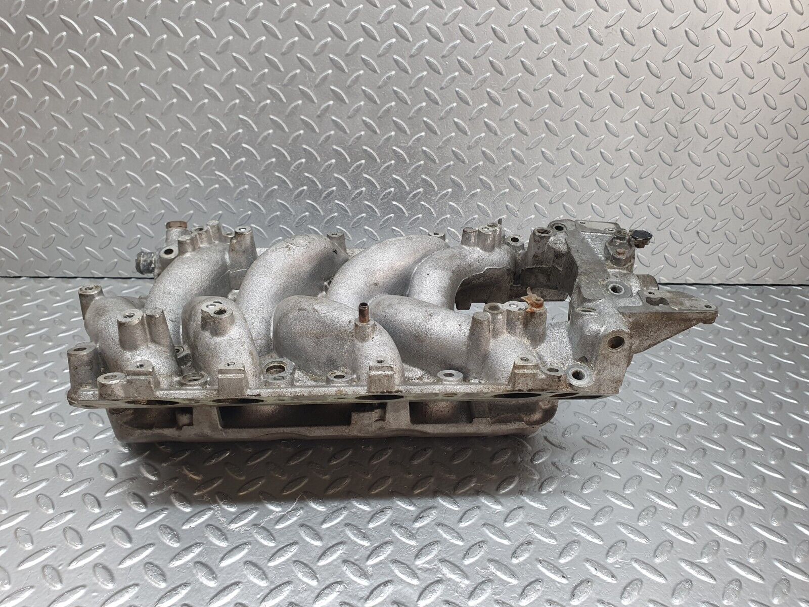 43826 Mercedes-Benz C126 380SEC Coupe Air Intake Manifold 1161414801 1161415301