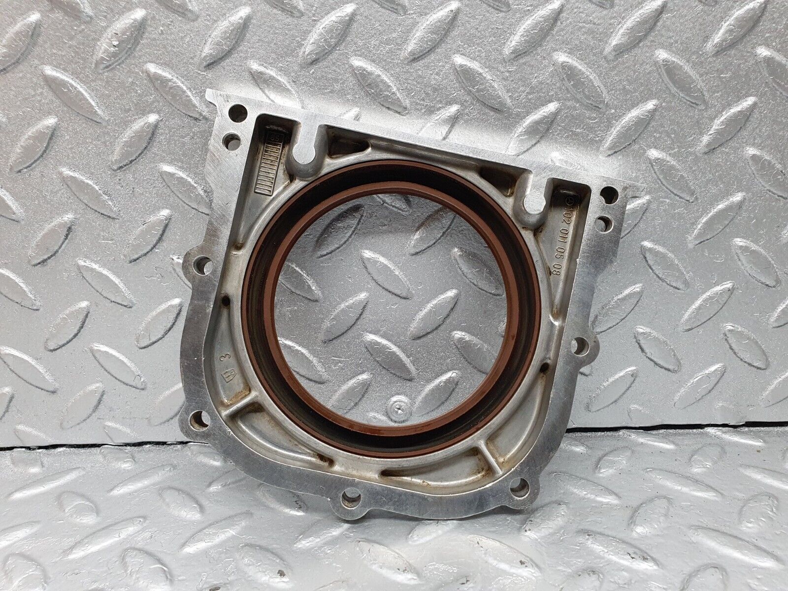 43063 Mercedes-Benz W123 Crankshaft Rear Sealing Cover 1020110508