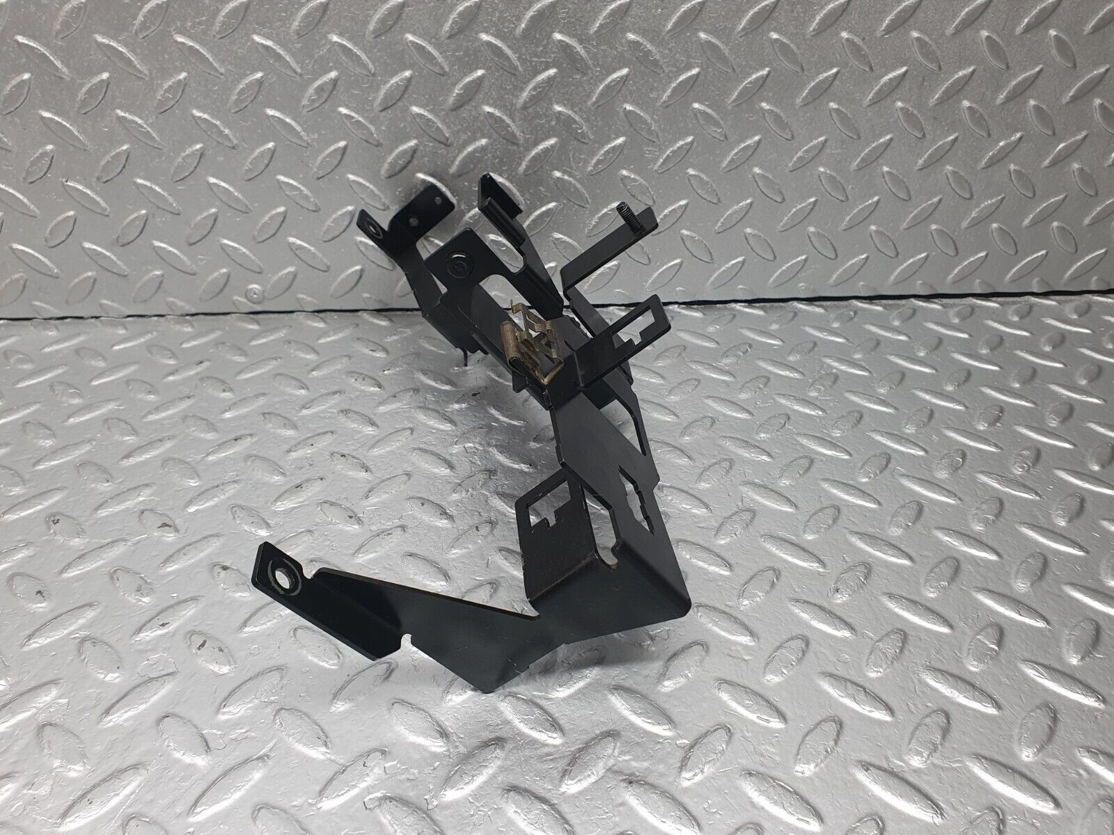 42471 Mercedes-Benz R129 320SL Coupe Relay Bracket