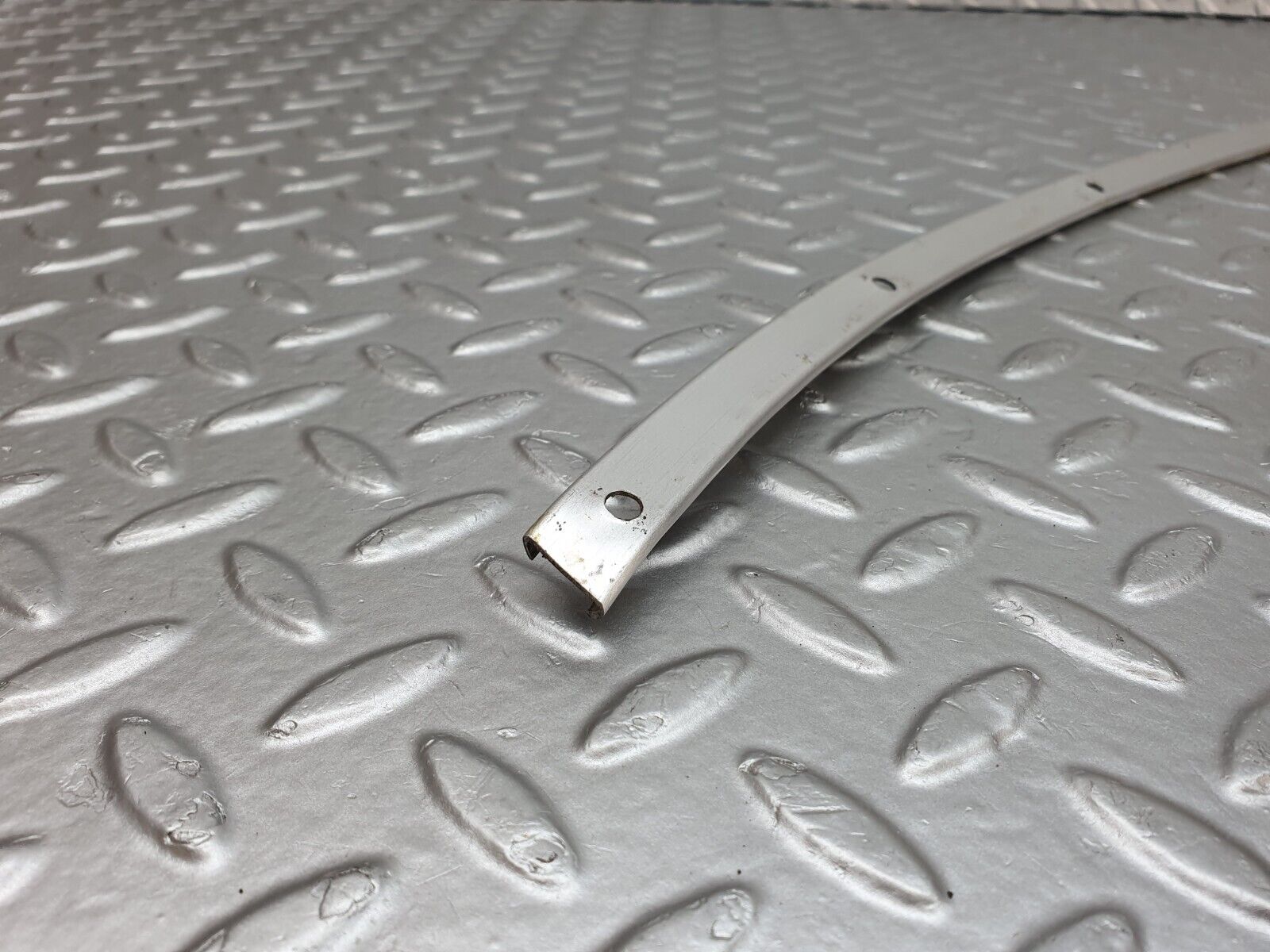 43048 Mercedes-Benz R107 Hardtop Interior Roof Chrome