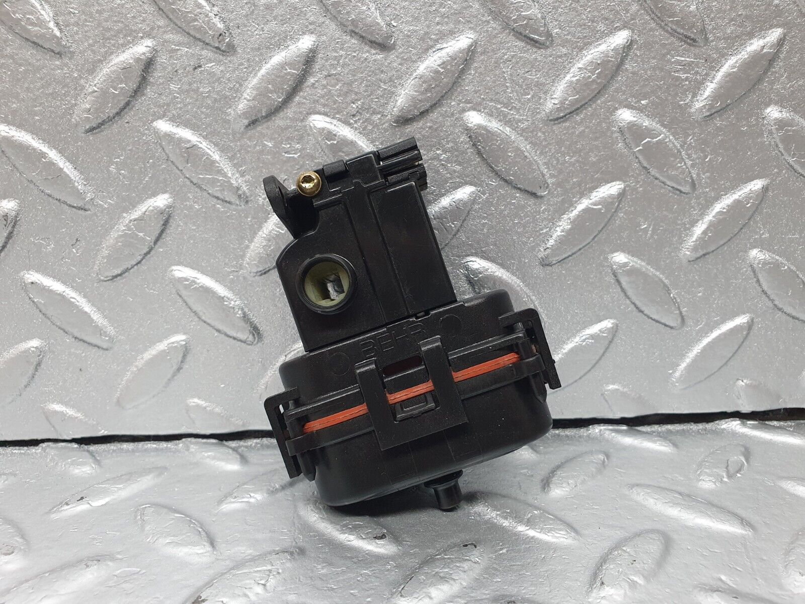 42255 Mercedes-Benz R129 320SL Coupe Heater Box Vacuum Actuator