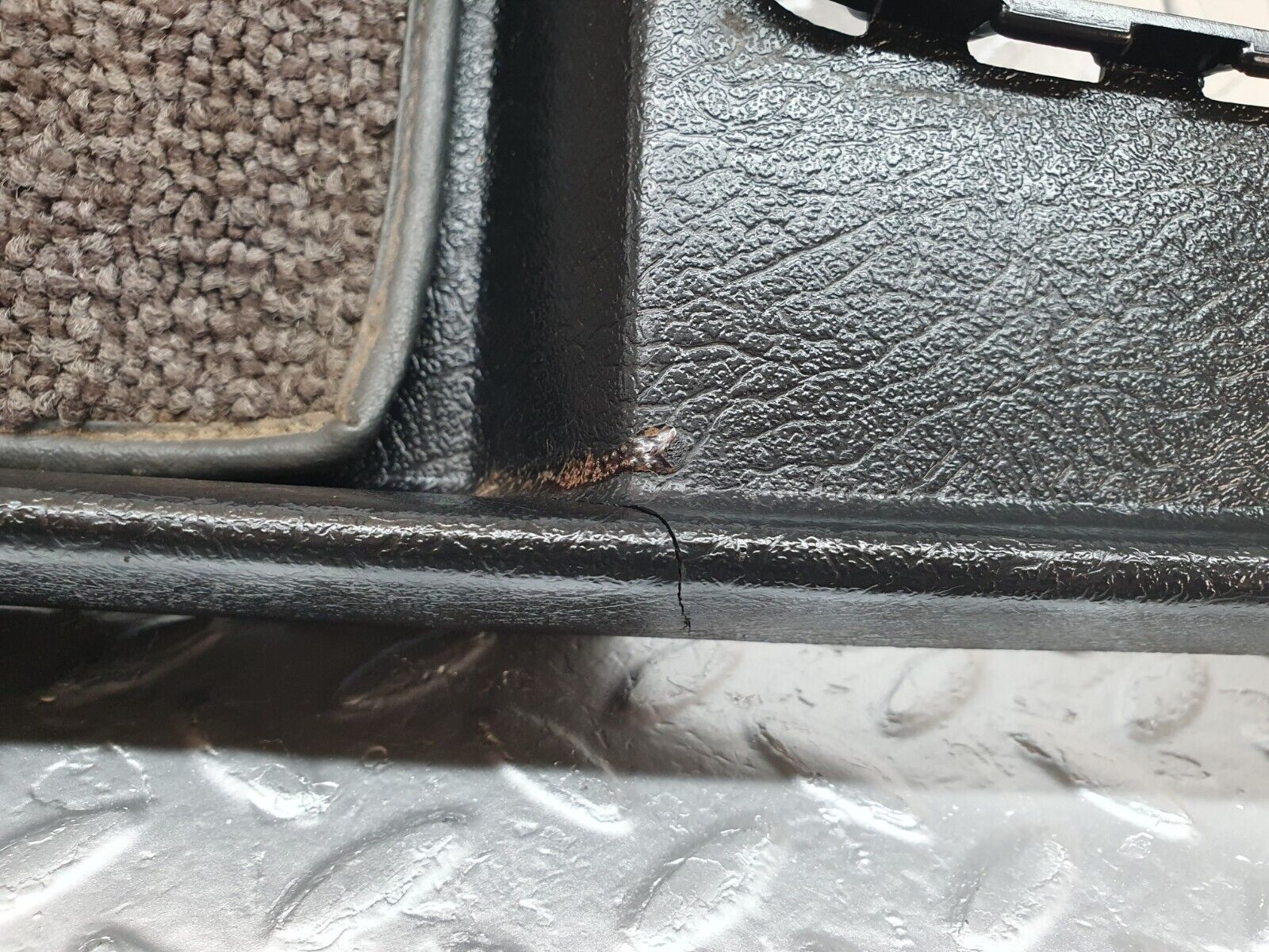 43227 Mercedes-Benz W108 280SE Centre Console Tray Black 1088410574