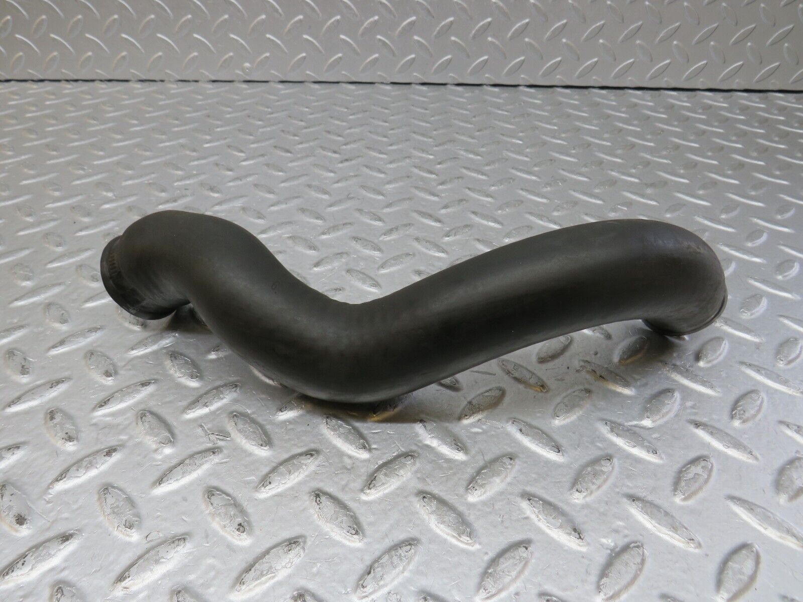 35423 Mercedes-Benz R107 280SL Radiator Coolant Hose 1075010282