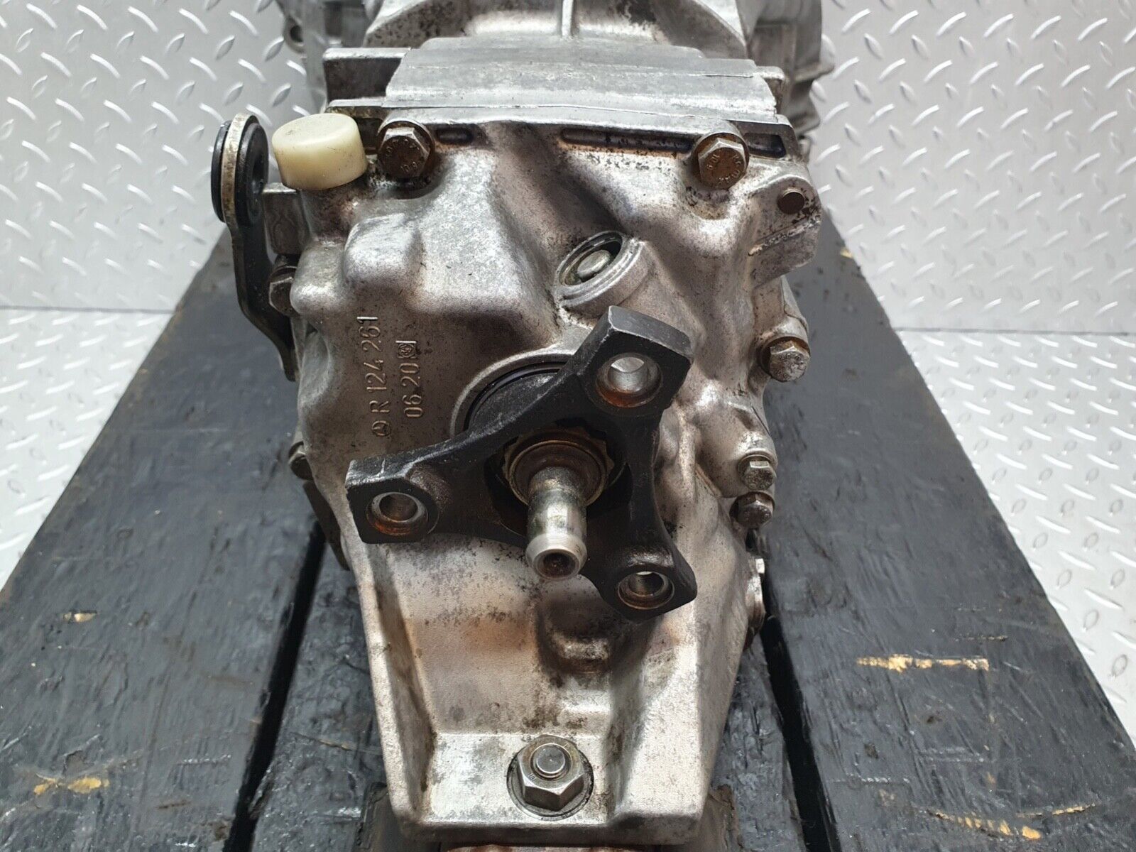 43032 Mercedes-Benz W201 190 Manual Gearbox 5 Speed 717.412 1242610301