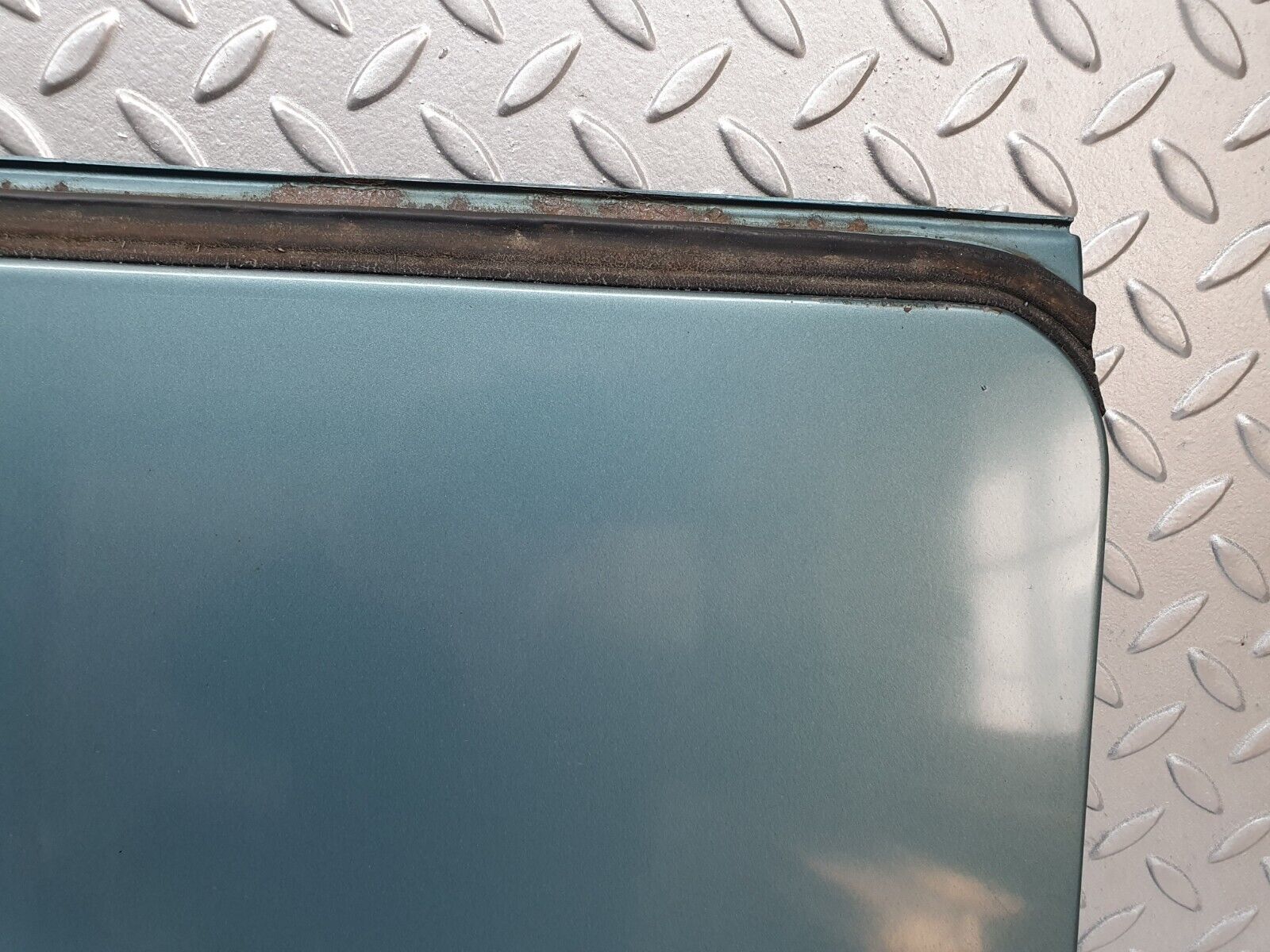 44125 Mercedes-Benz C123 230CE Coupe Sunroof Panel