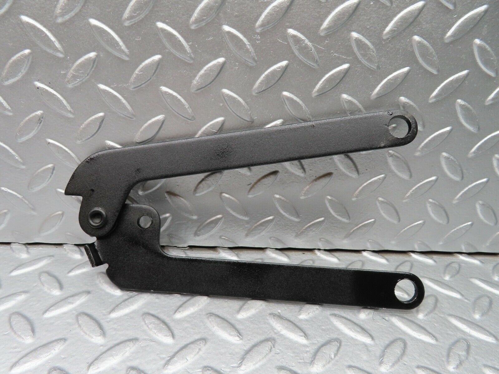 20617 Mercedes-Benz R107 450SL Bonnet Hinge Right Side