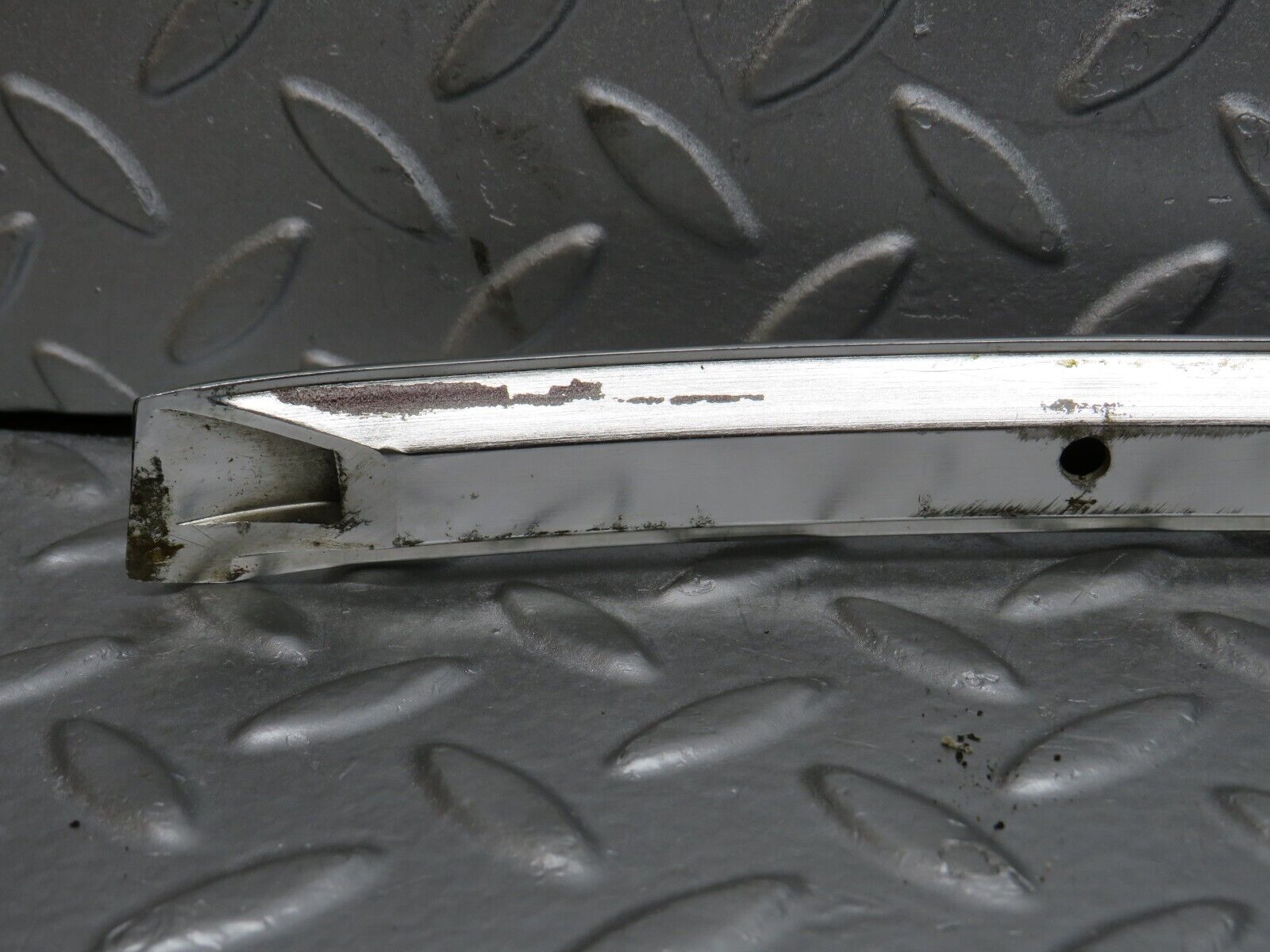 39853 Mercedes-Benz R107 350SL Hardtop Roof Chrome Right Side