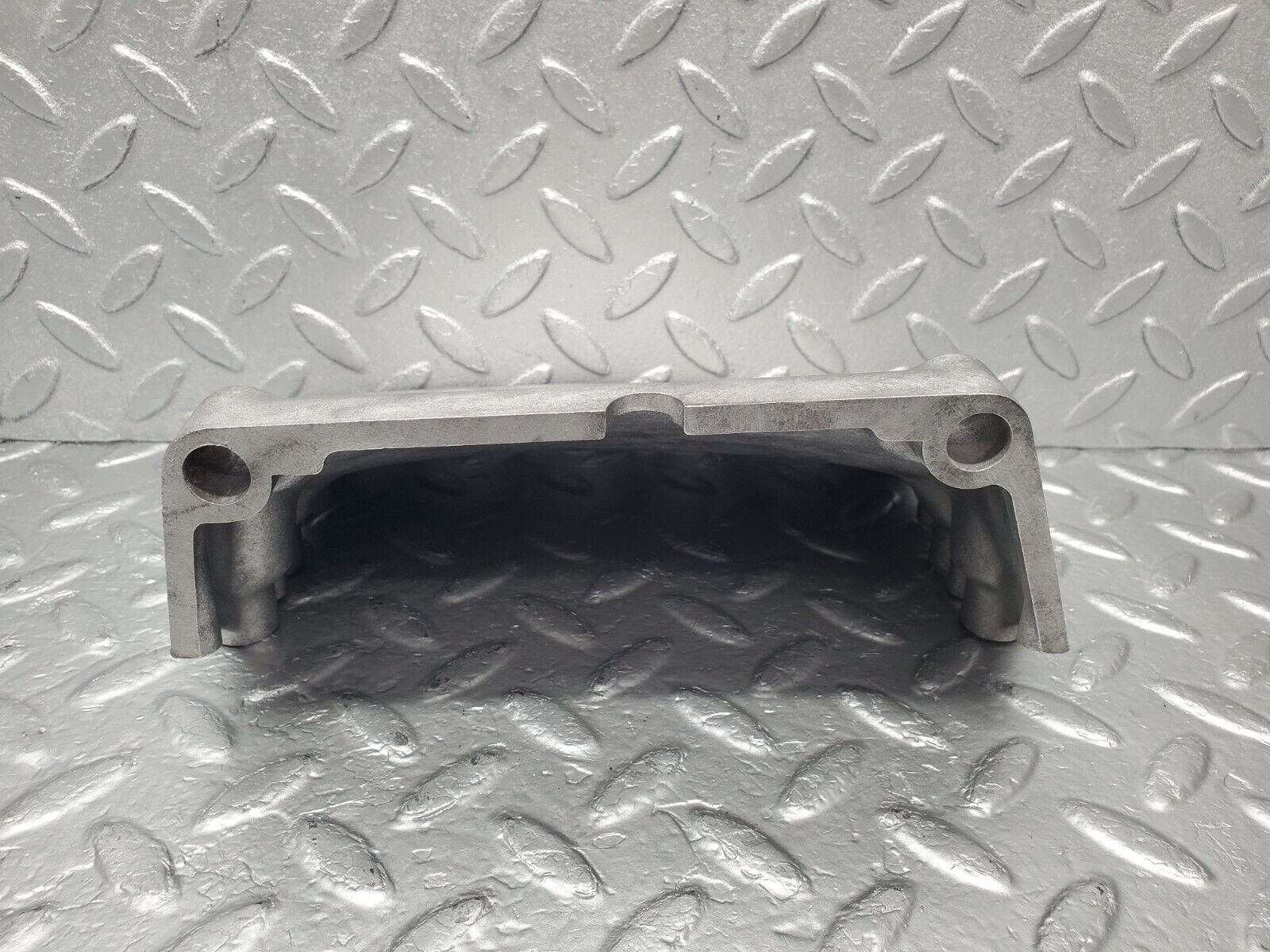 46648 Mercedes-Benz C123 280CE Coupe Gearbox Support 1100140195