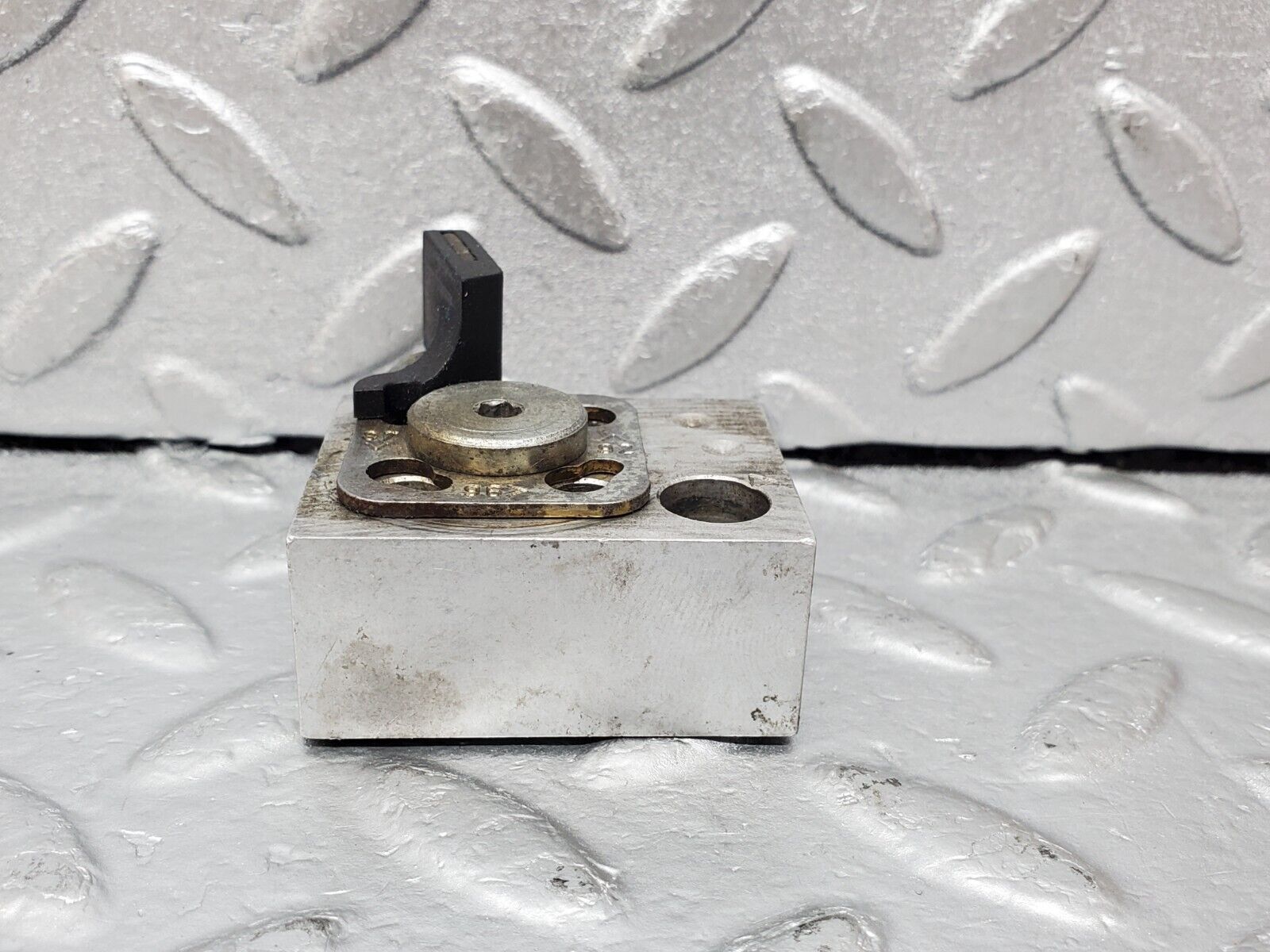 45322 Mercedes-Benz R129 300SL Coupe Soft Top Hydraulic Valve