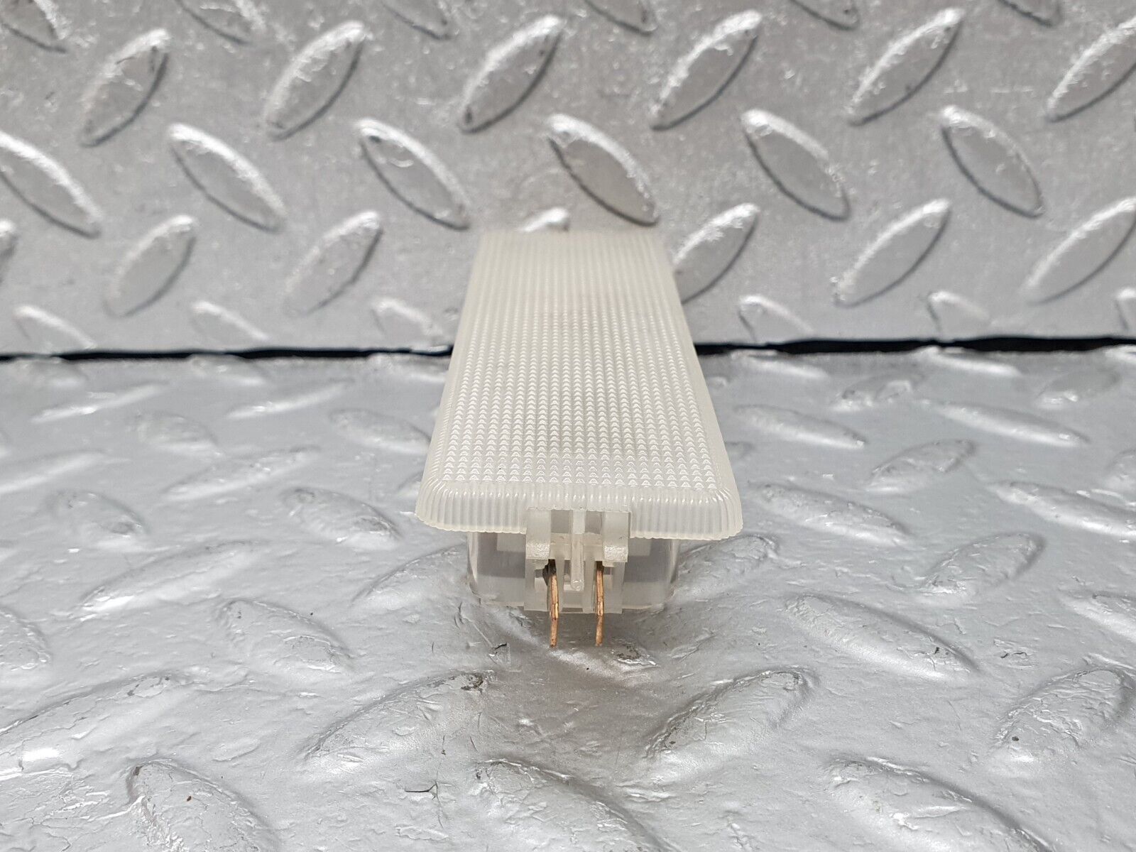 44104 Mercedes-Benz C123 230CE Coupe Rear Interior Dome Light 2018200001