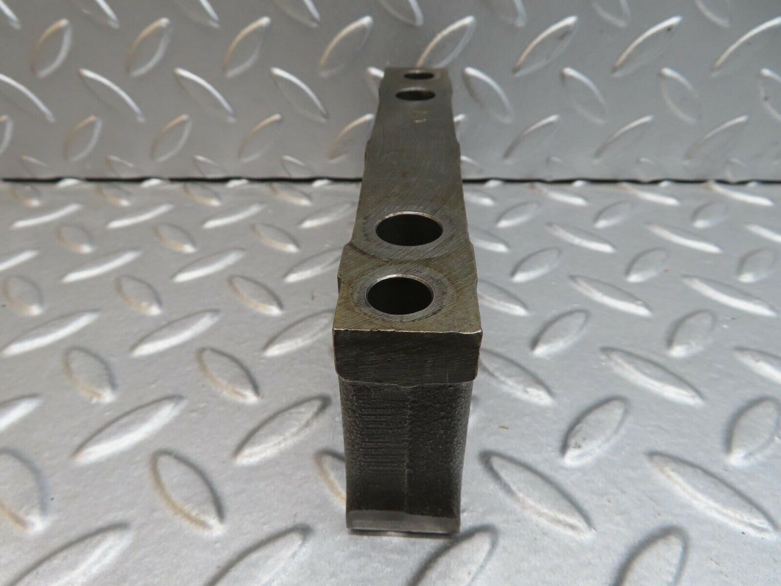 13702 Mercedes-Benz R107 450SL Crankshaft Bearing Holder Block 1160110312