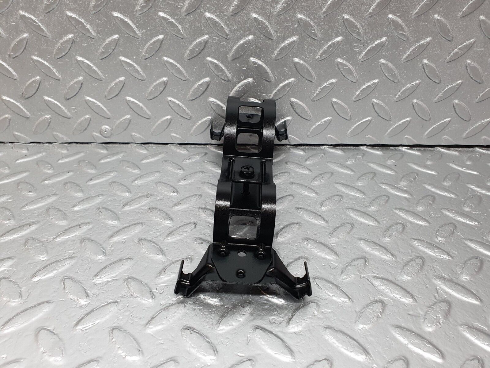 42214 Mercedes-Benz R129 320SL Coupe Fuel Pump Fuel Filter Bracket