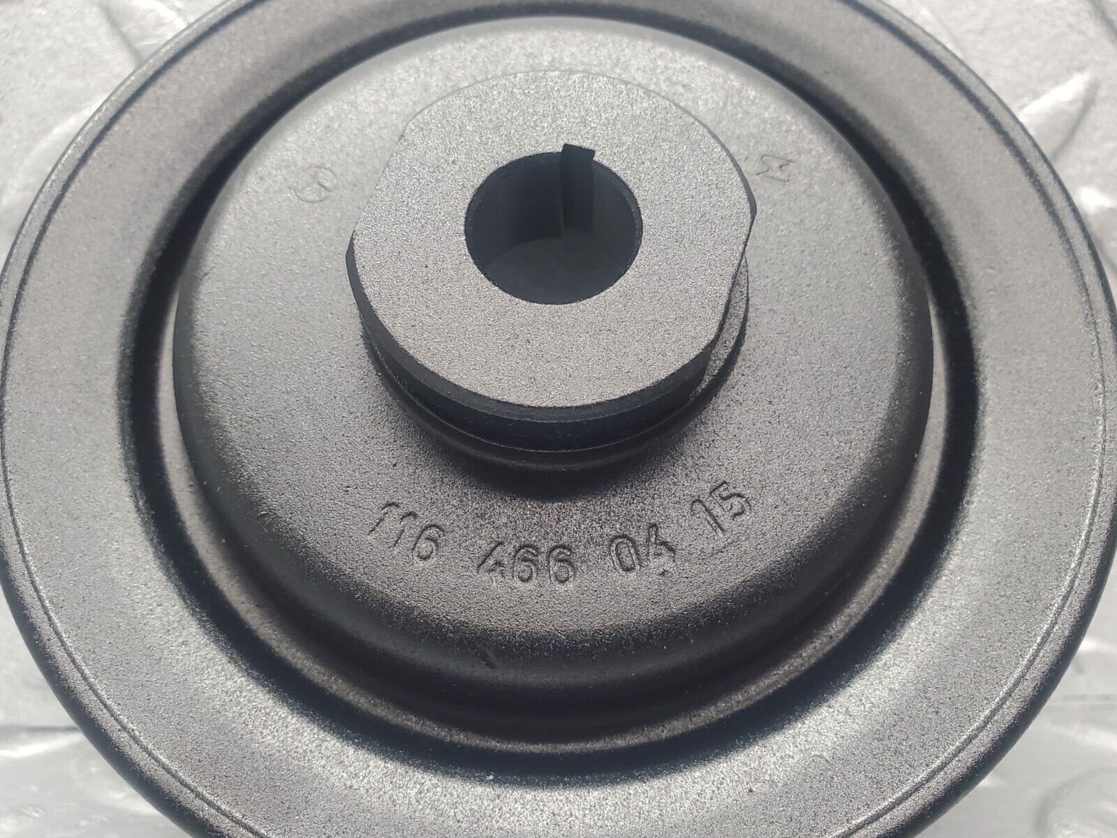 46032 Mercedes-Benz W126 420SE Power Steering Pump Pulley 1164660415