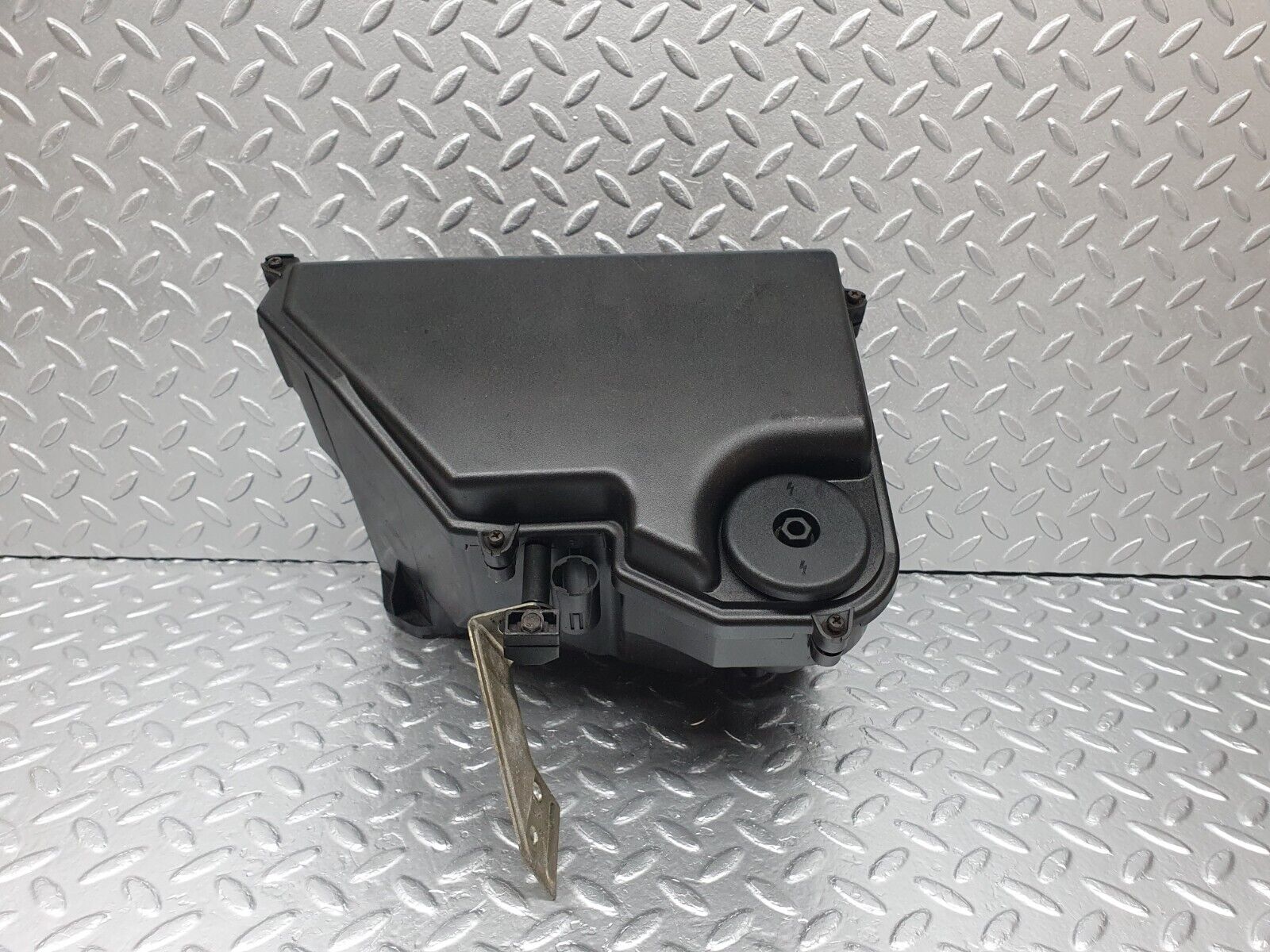 42094 Mercedes-Benz W202 C200 ECU Fuse Box Housing 2025400624 2025400682