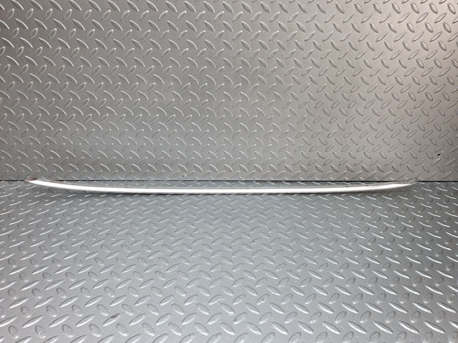 43047 Mercedes-Benz R107 Hardtop Roof Chrome Left Side